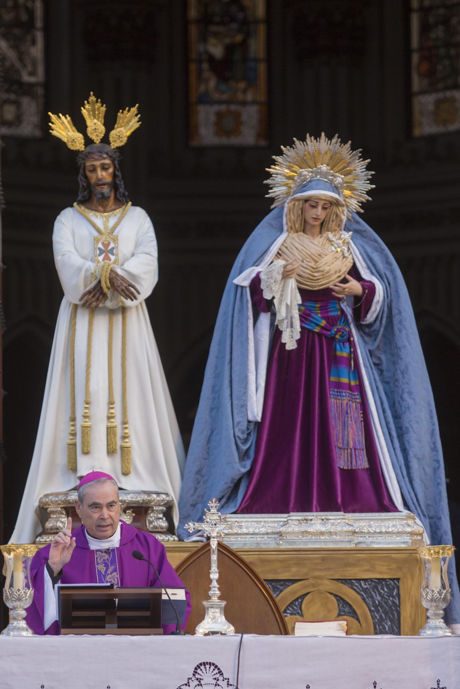 La misa del alba del Cautivo