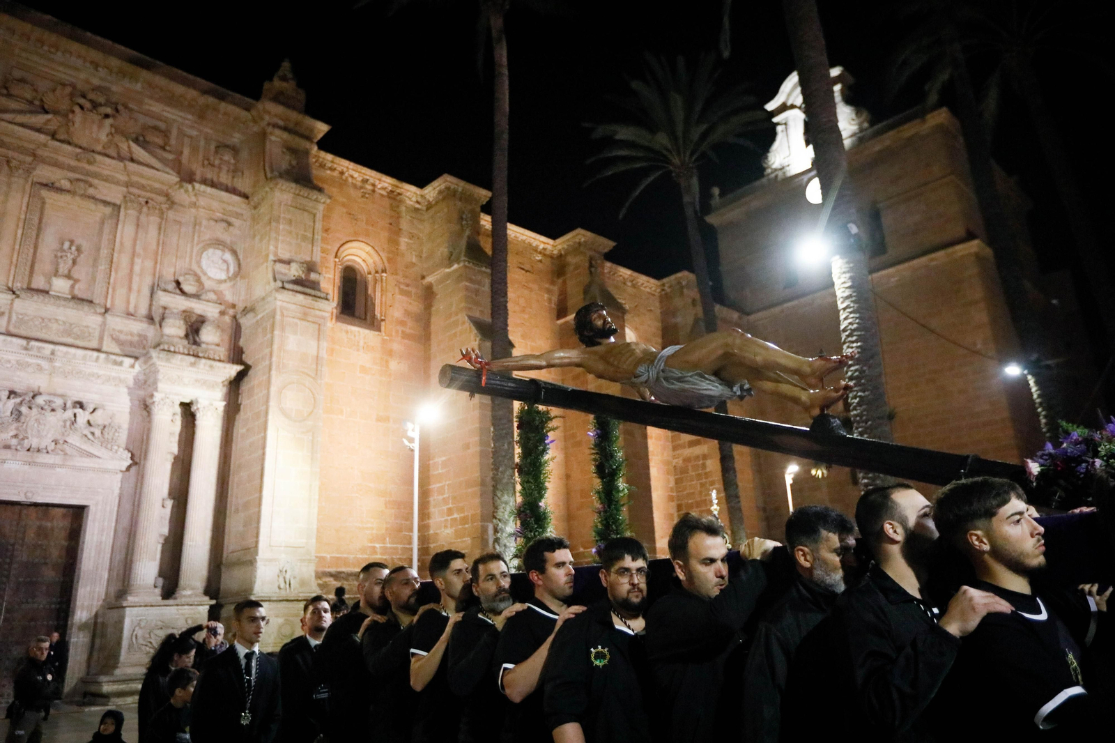 La procesión del Calvario, en imágenes