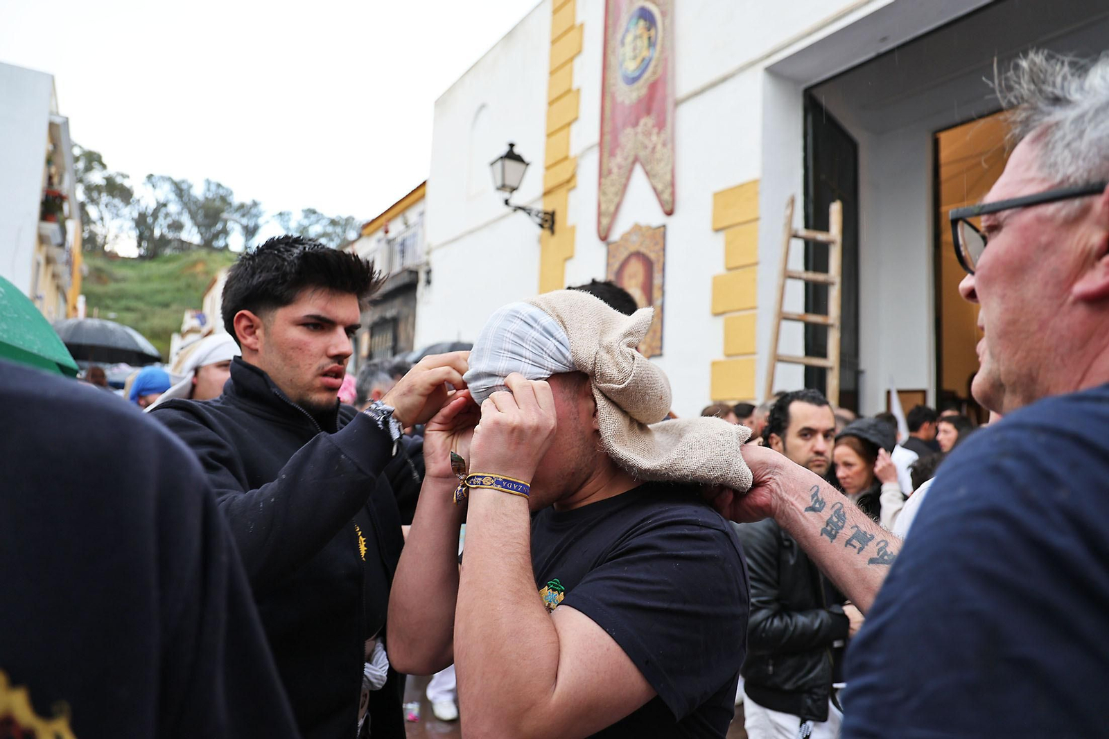 Las mejores imágenes del Martes Santo en Huelva: La Hermandad de La Lanzada