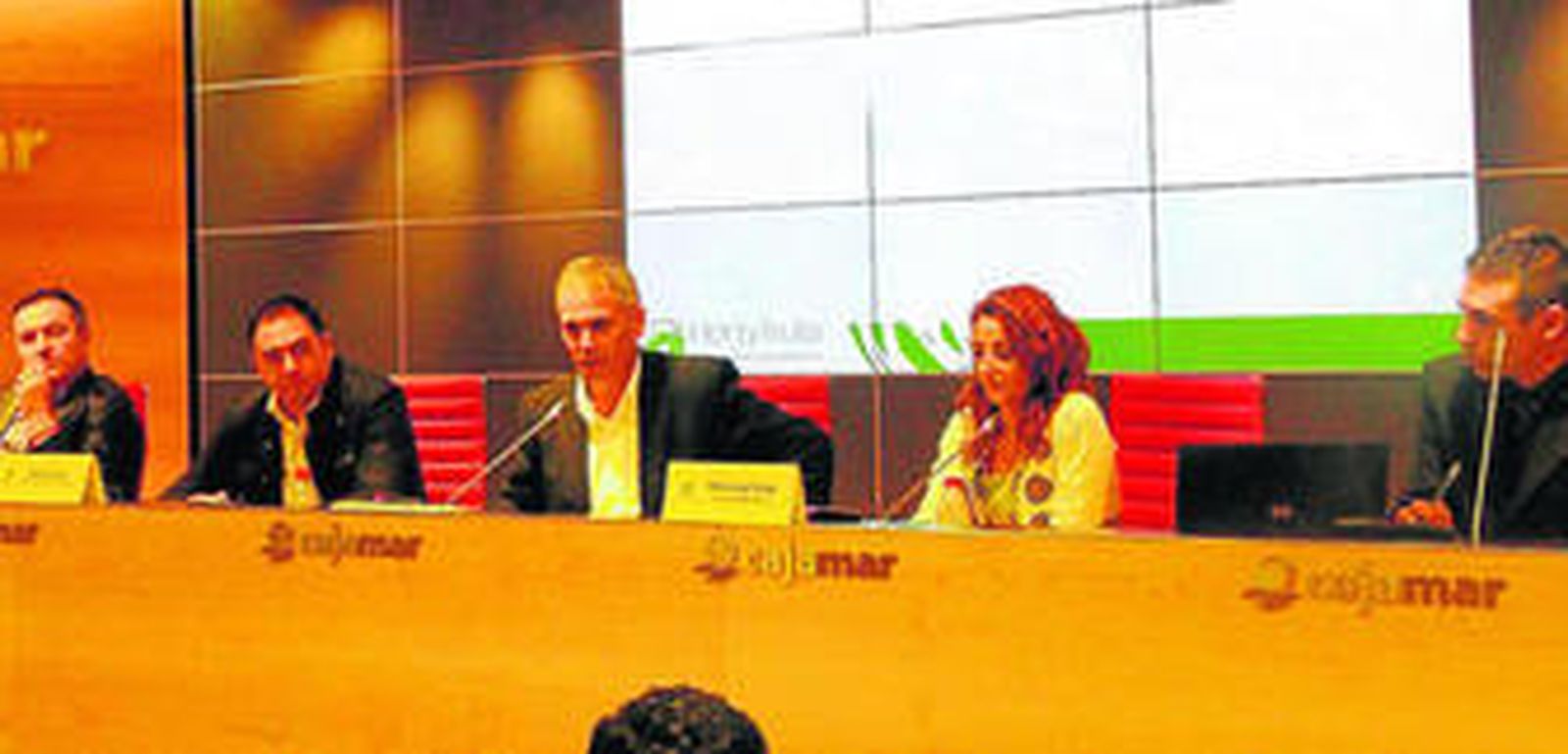 Junta directiva de Hortyfruta durante la Asamblea General de la Interprofesional.