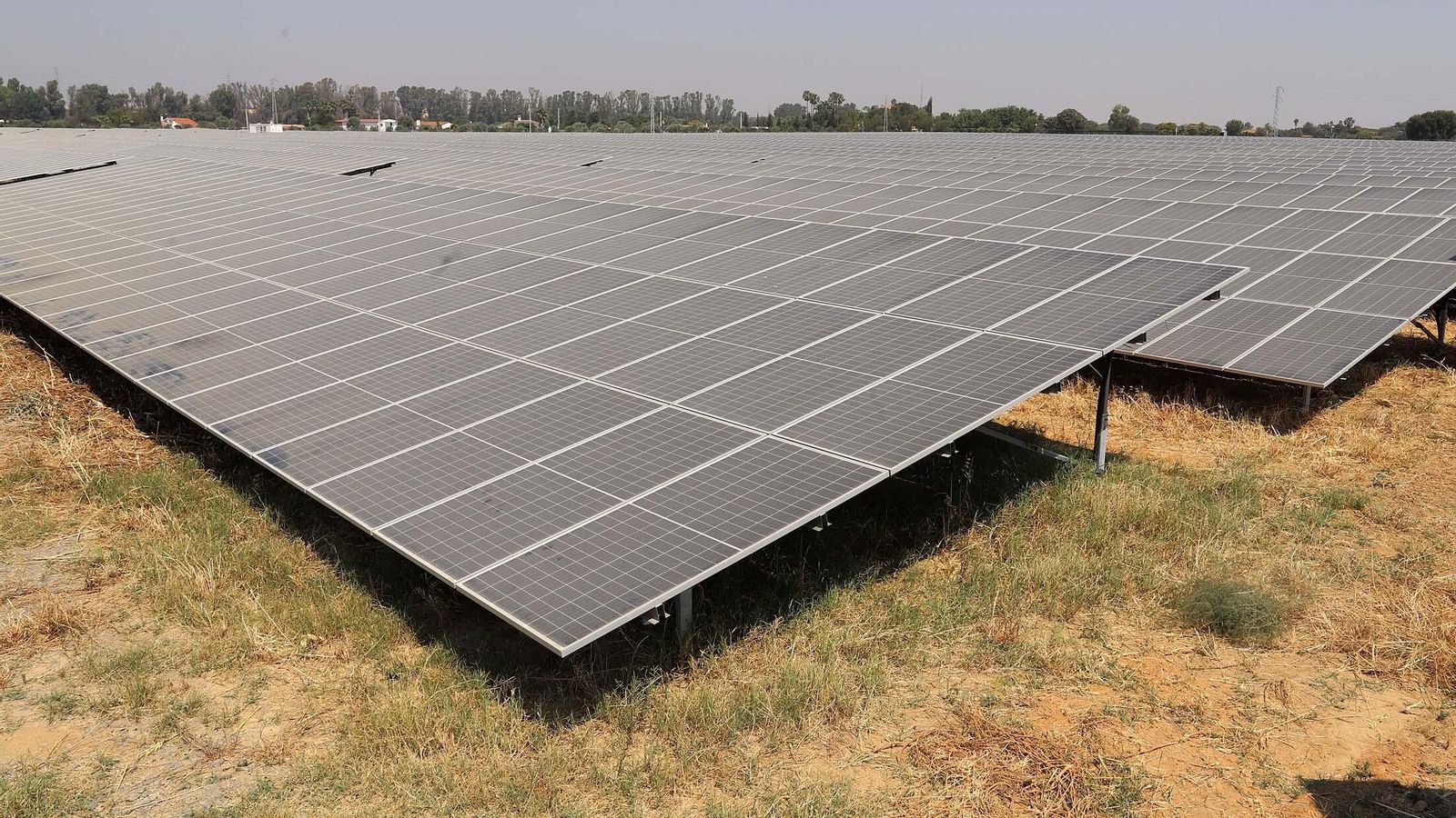 Imagen de archivo de una planta solar fotovoltaica