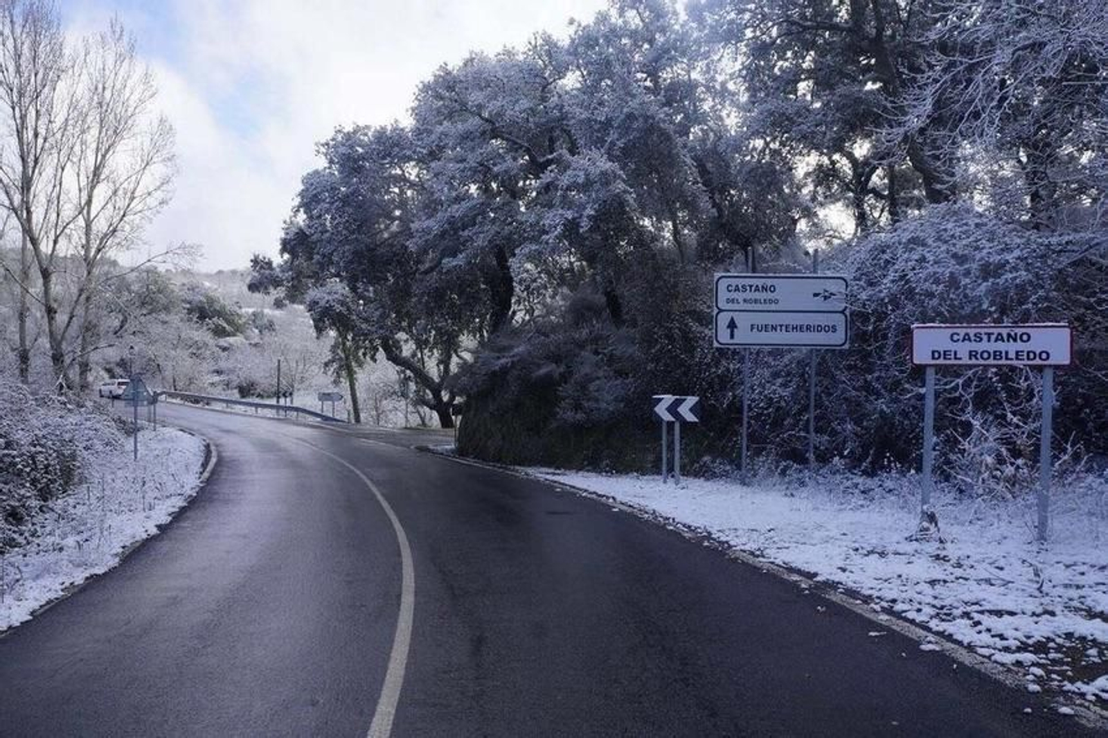 Así de nevada despertaba la Sierra de Aracena con el paso de la borrasca 'Filomena'