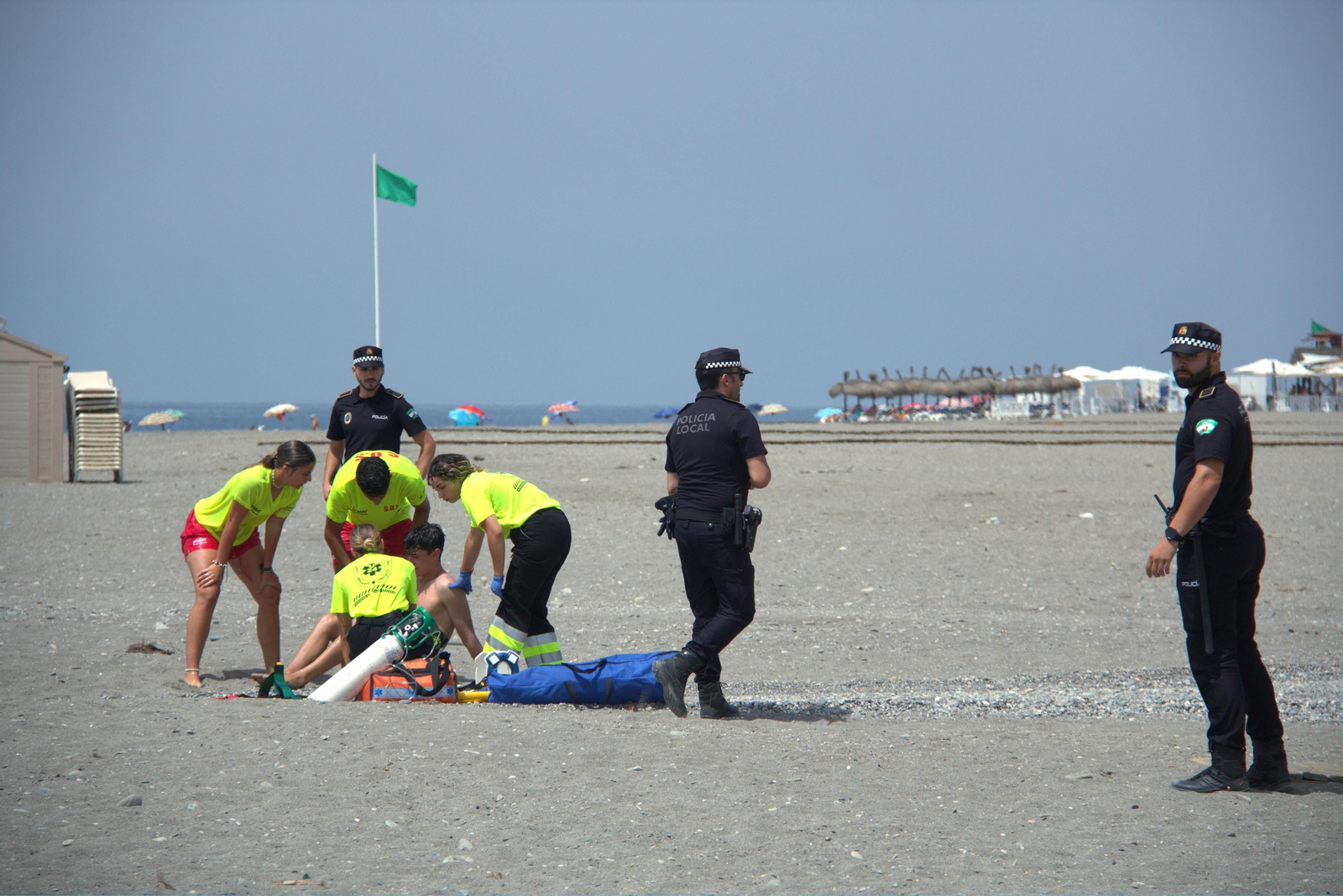 Así ha sido el simulacro para medir el tiempo de respuesta en las playas de Motril