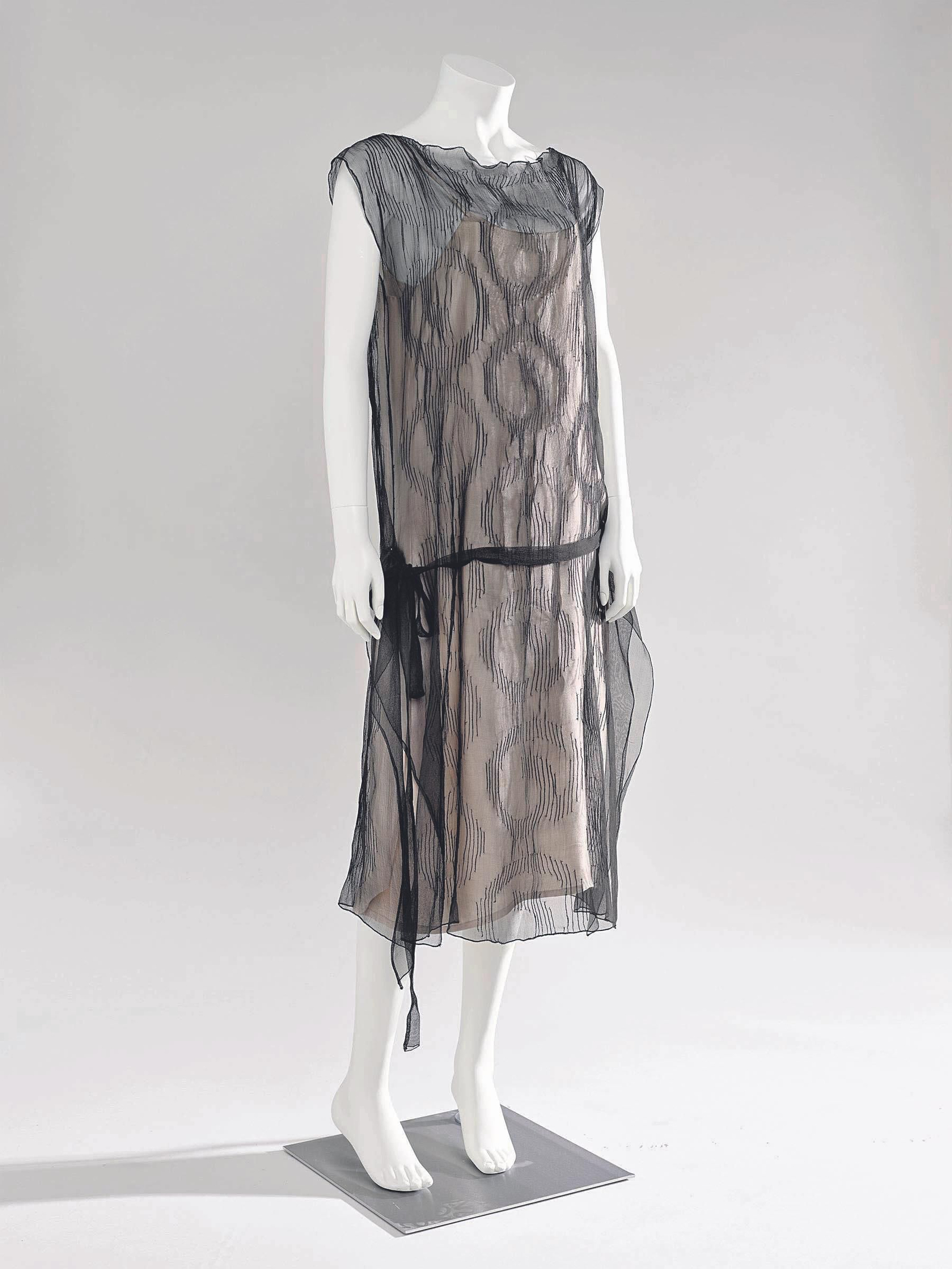 Vestido de cóctel (1928) diseñado por Madeleine Vionnet.