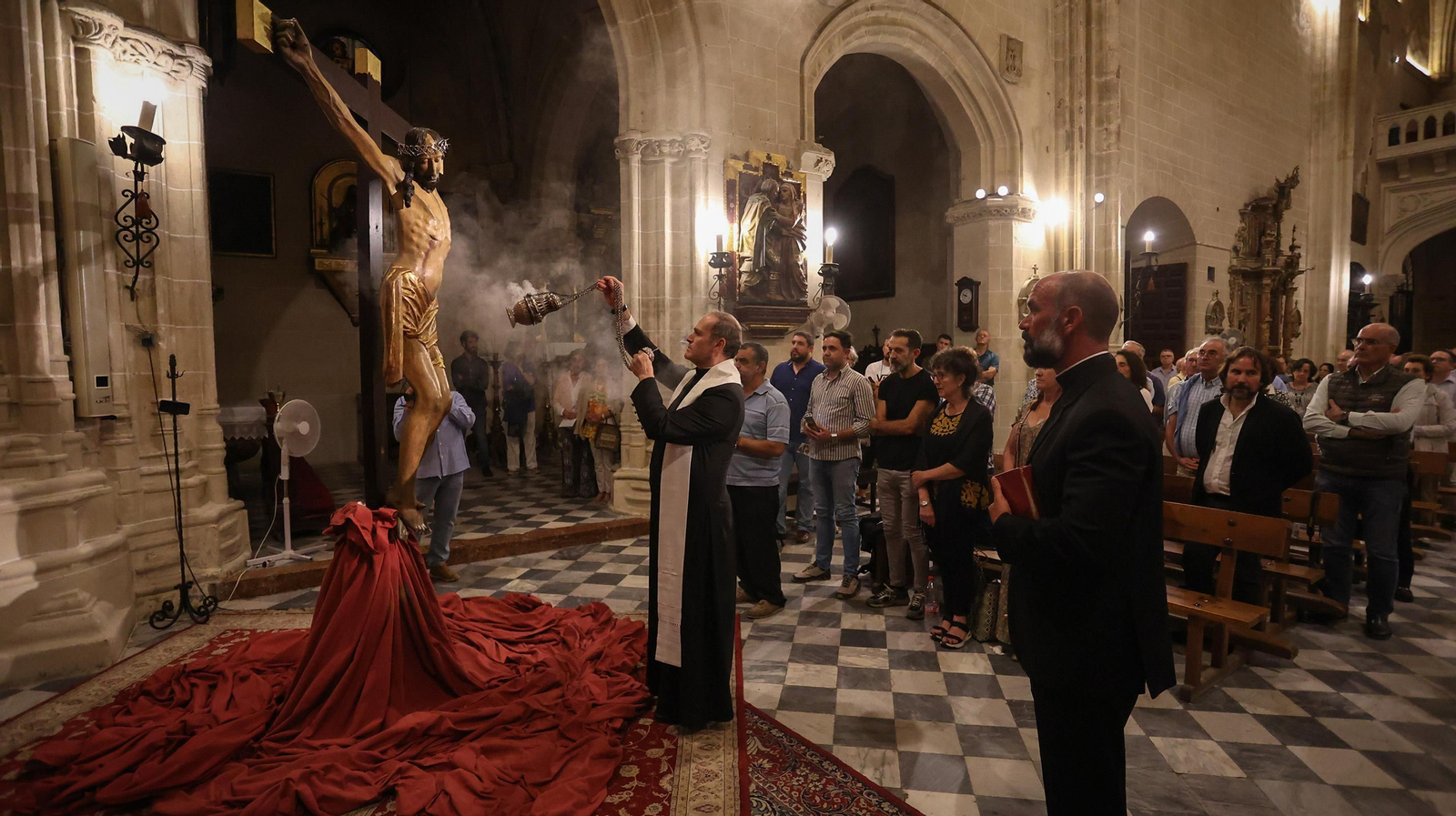 El Cristo de la Viga de San Marcos ya está restaurado