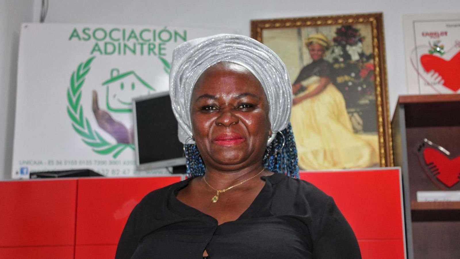 Joyce Gyimah en el despacho de la asociación Adintre de Fuengirola Joyce Gyimah en el despacho de la asociación Adintre de Fuengirola