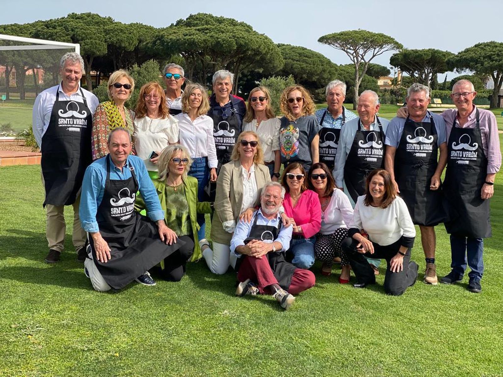 Kiko Gómez, Julia Segura, Marimi Revellado, Nano de Ory, Ascensión Cabrera, Miguel Ángel Bragado, Miriam Montalvo, Mamen Angosto, José Antonio Hernández, Tono Dorronsoro, Yuyi Vaca, Miguel Alcántara, José Ferradans, Beatriz Arruego, Concha Ribelles, Pedro Pablo García Luna, Mayca del Castillo, Mayte de Burgos y Mercedes López-Sela.