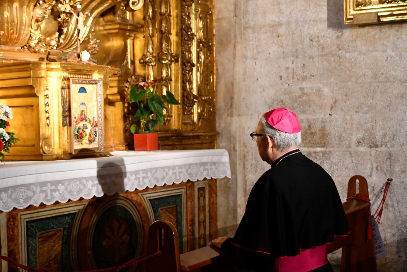 El Santísimo Sacramento llena de esperanza el corazón de los fieles jiennenses, en imágenes