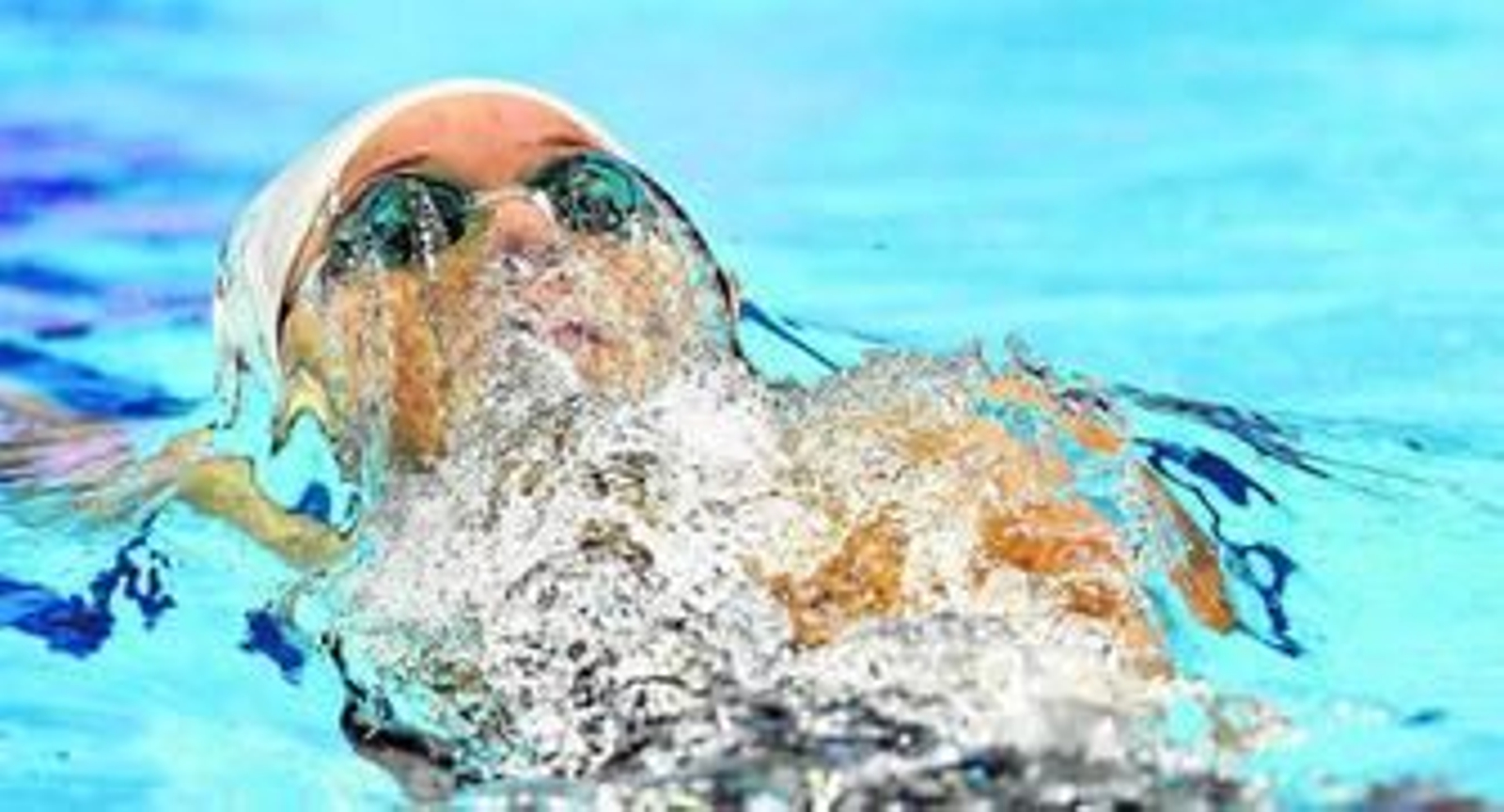 Duane da Rocha, ayer, durante la final de los 200metros espalda del Campeonato del Mundo de piscina corta en Estambul.
