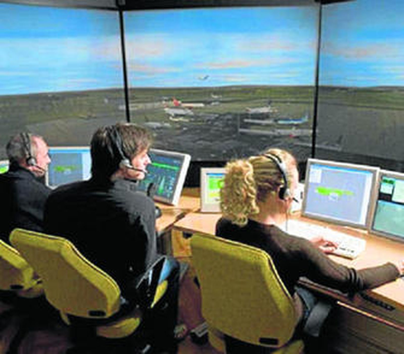 Los controladores son los encargados de ordenar el tráfico aéreo.