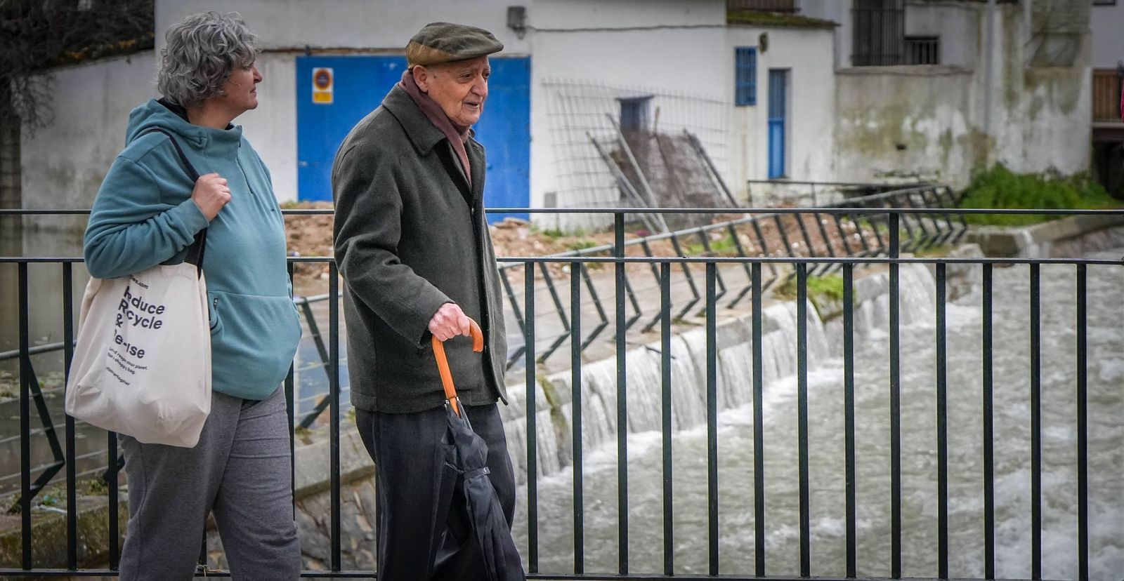 Imágenes de los torrentes de agua por las calles de Ubrique