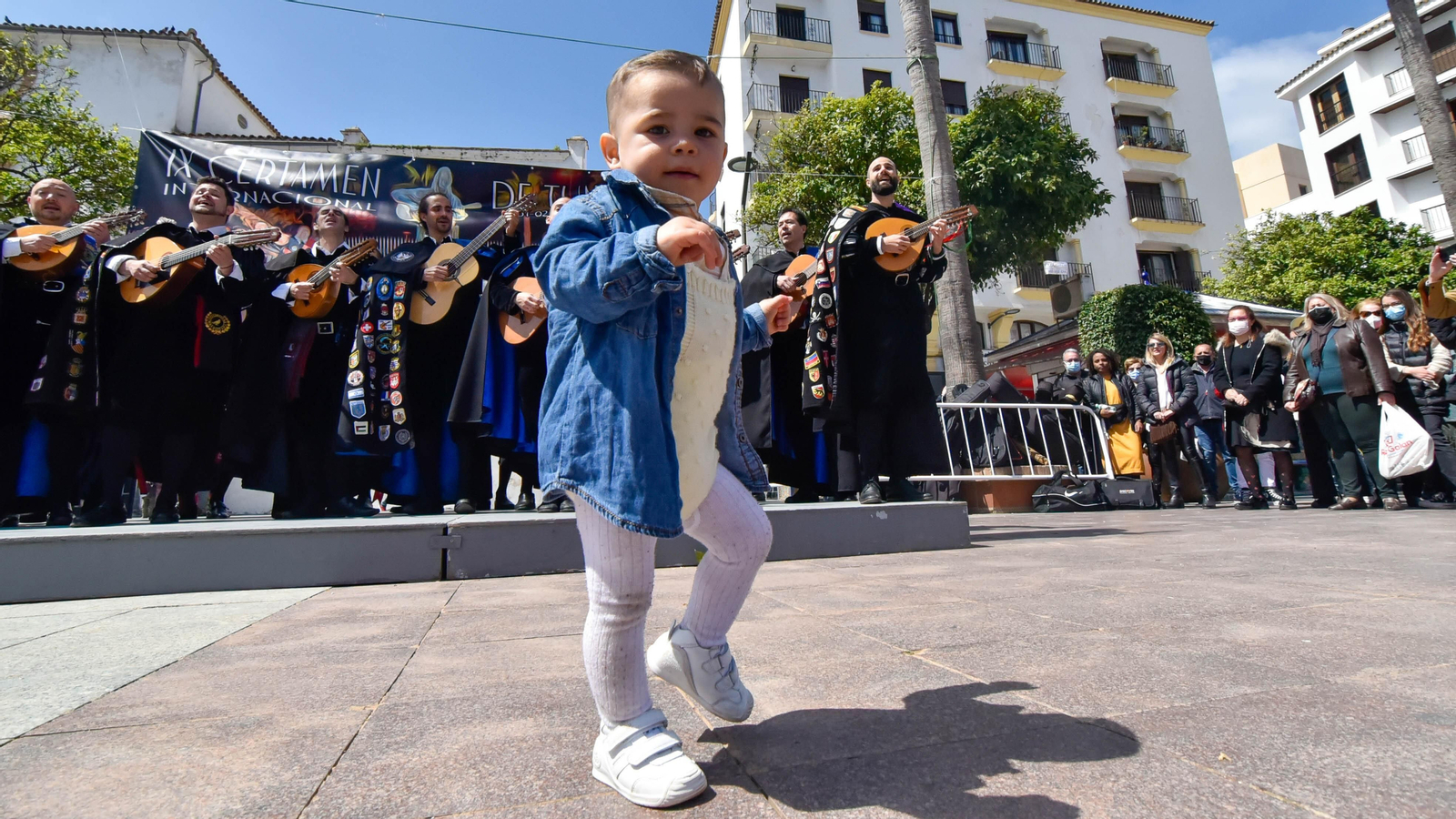 Pasacalles del Certamen de Tunas en Algeciras