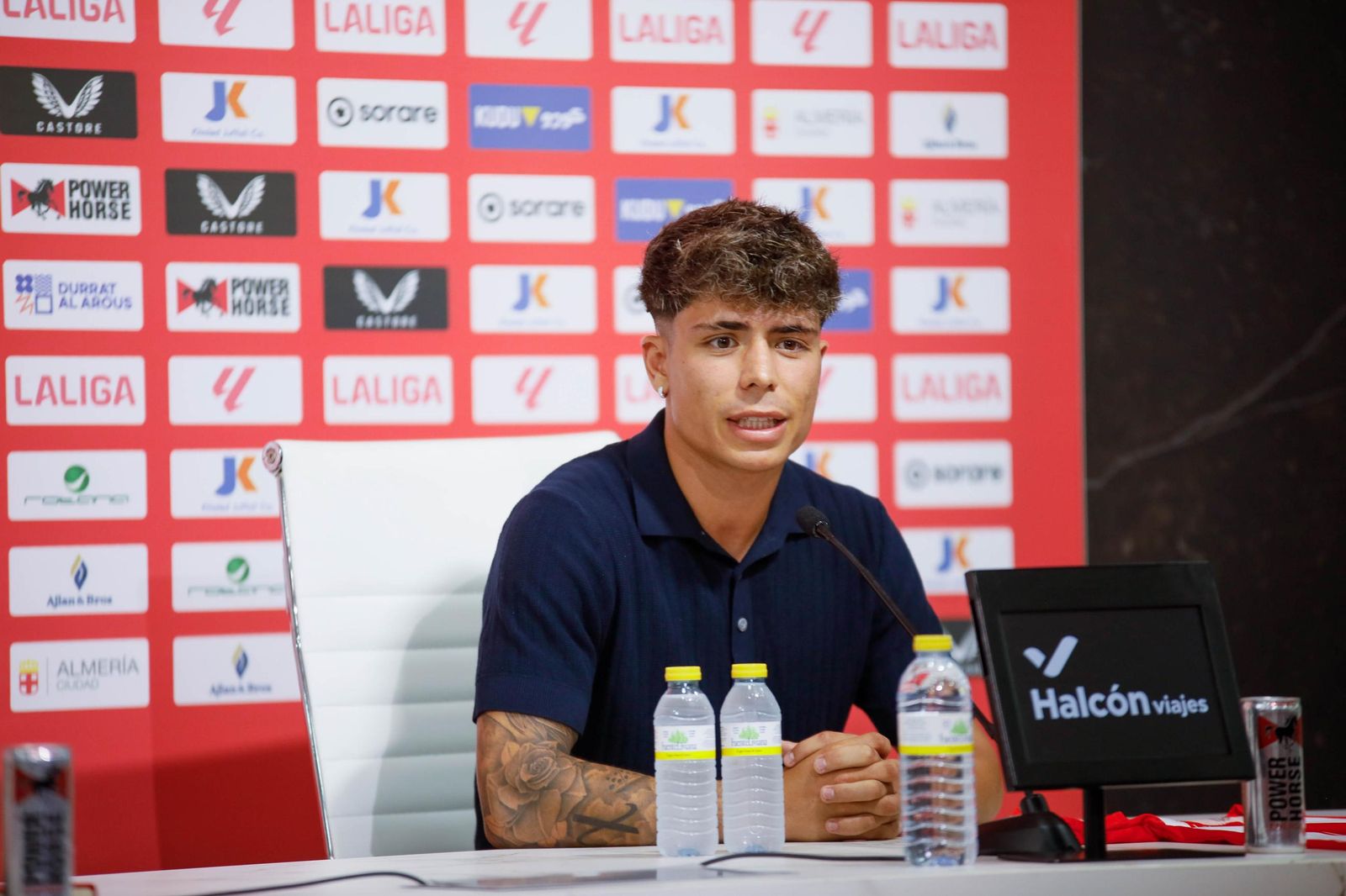 Presentación de Nico Melamed como nuevo jugador de la UDA, en imágenes