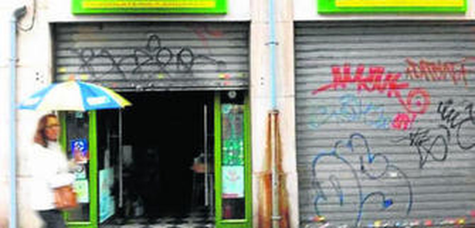 La cafetería, cerrada tras el incendio.