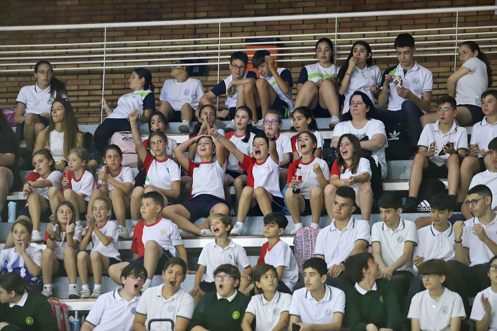 Imágenes de la Primera jornada de la fase final a LEB Plata: Huelva Comercio Viridis vs Refitel Basket Lliria