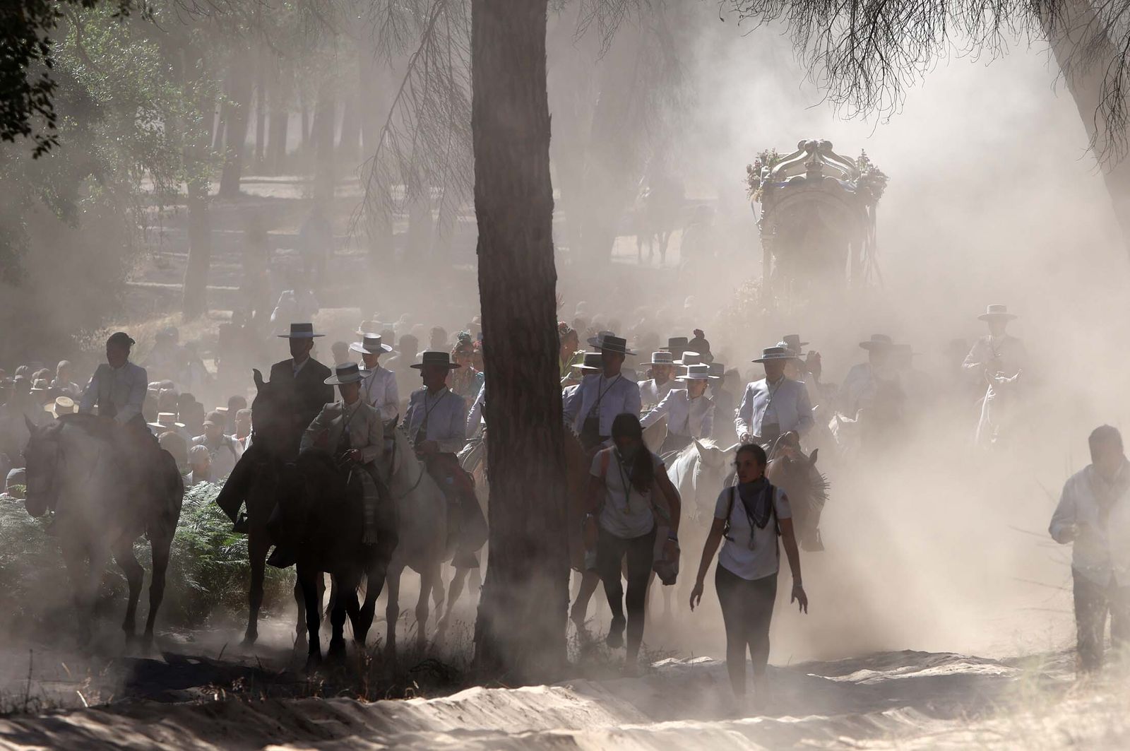 Las mejores imágenes de la Hermandad del Rocío de Huelva en el camino hacia El Rocío