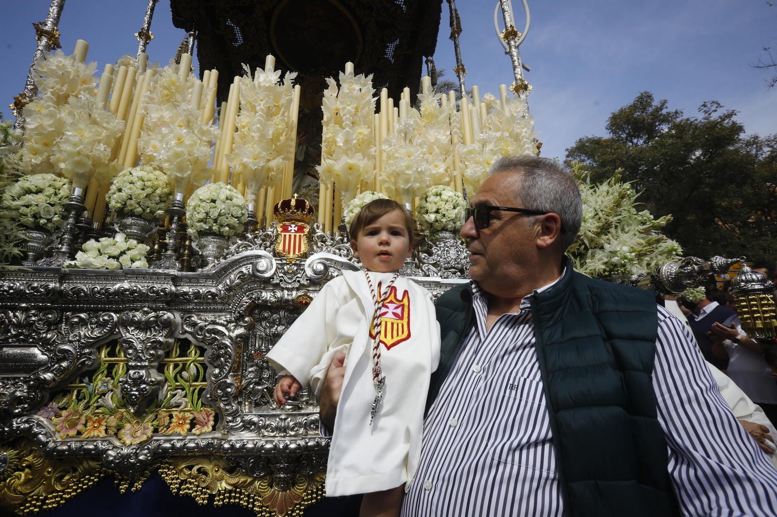 Lunes Santo en Córdoba: La procesión de la Merced, en imágenes
