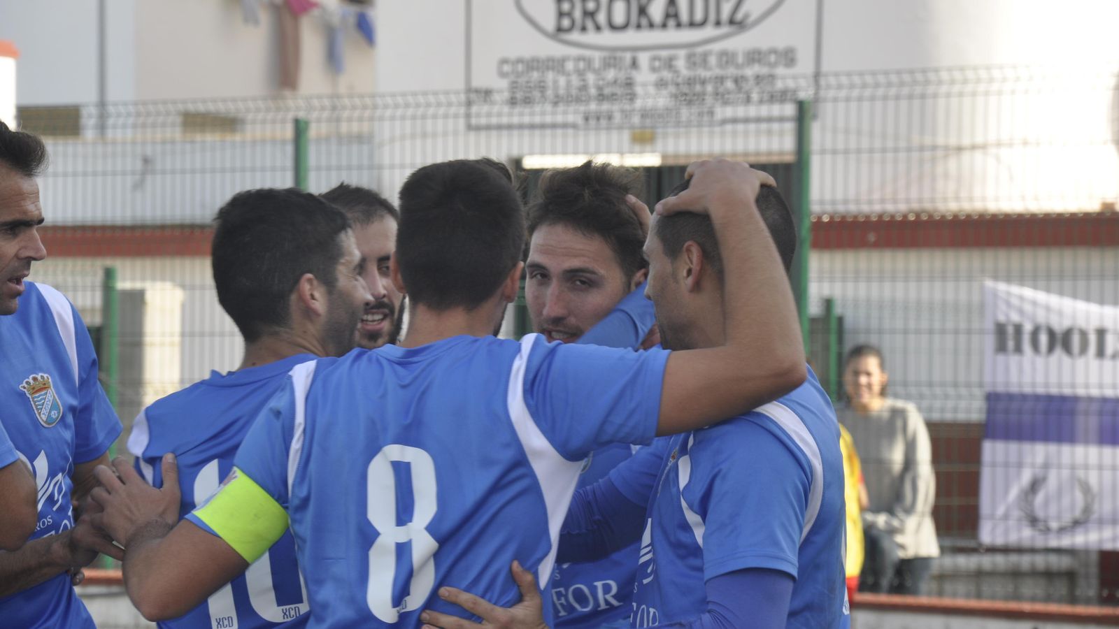 El XCD se impuso al Lora 4-2 en un partido que se tuvo que jugar en el Puntas Vela de Rota.