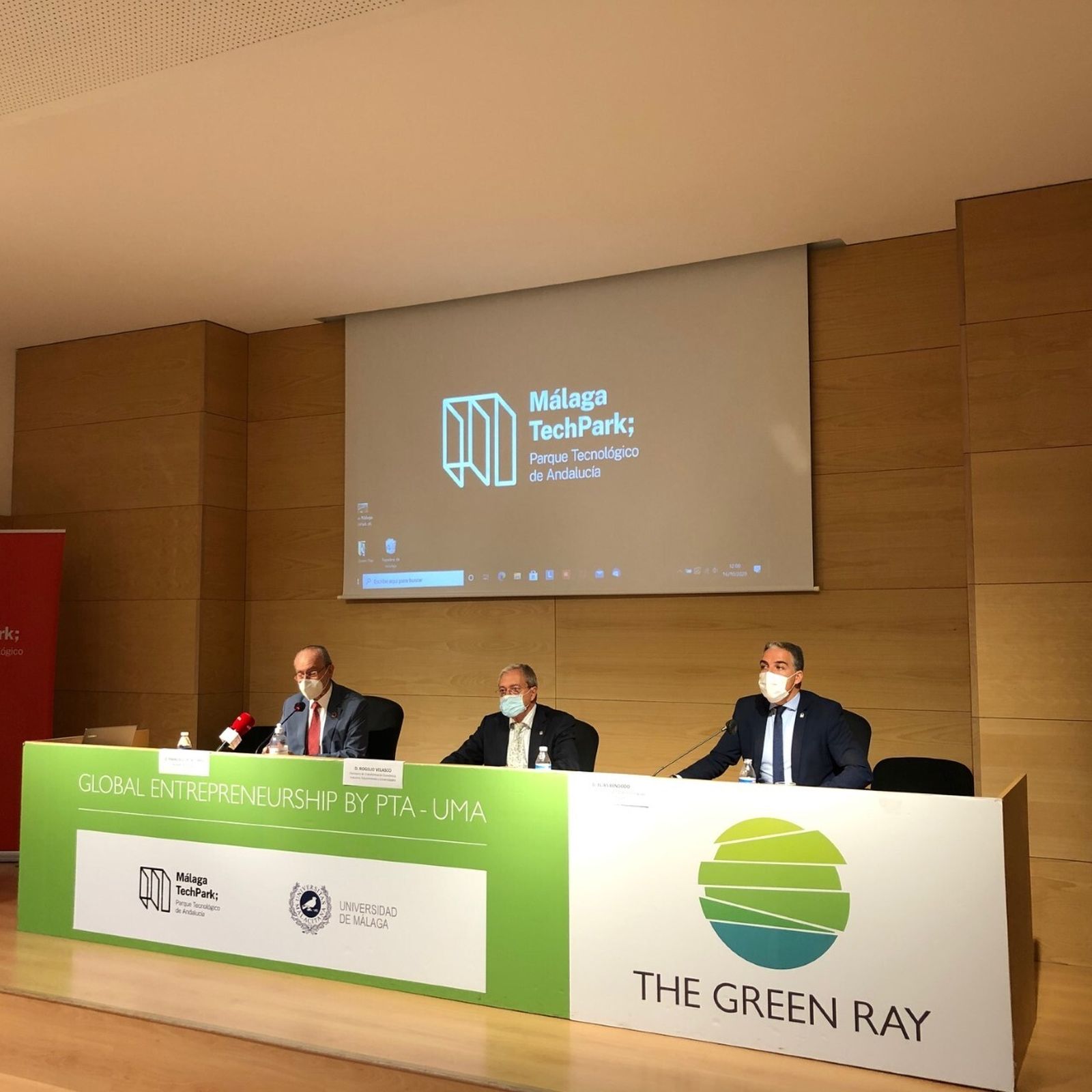 Francisco de la Torre, Rogelio Velasco y Elías Bendodo.