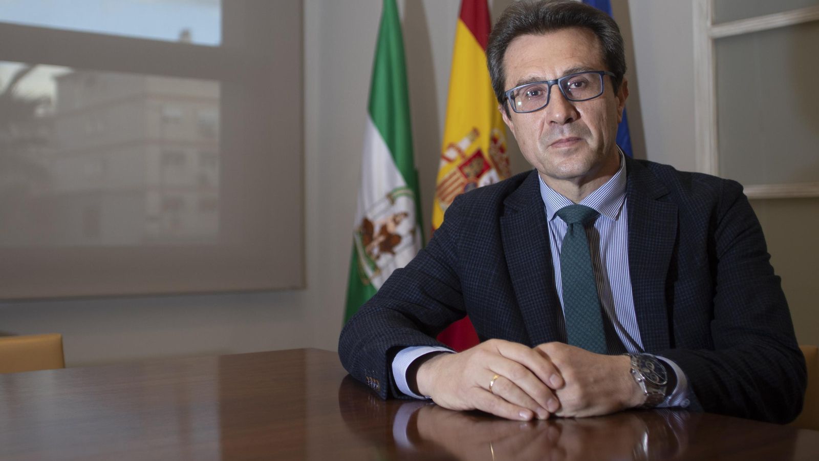 Fernández, en su despacho del Colegio de Médicos de Granada