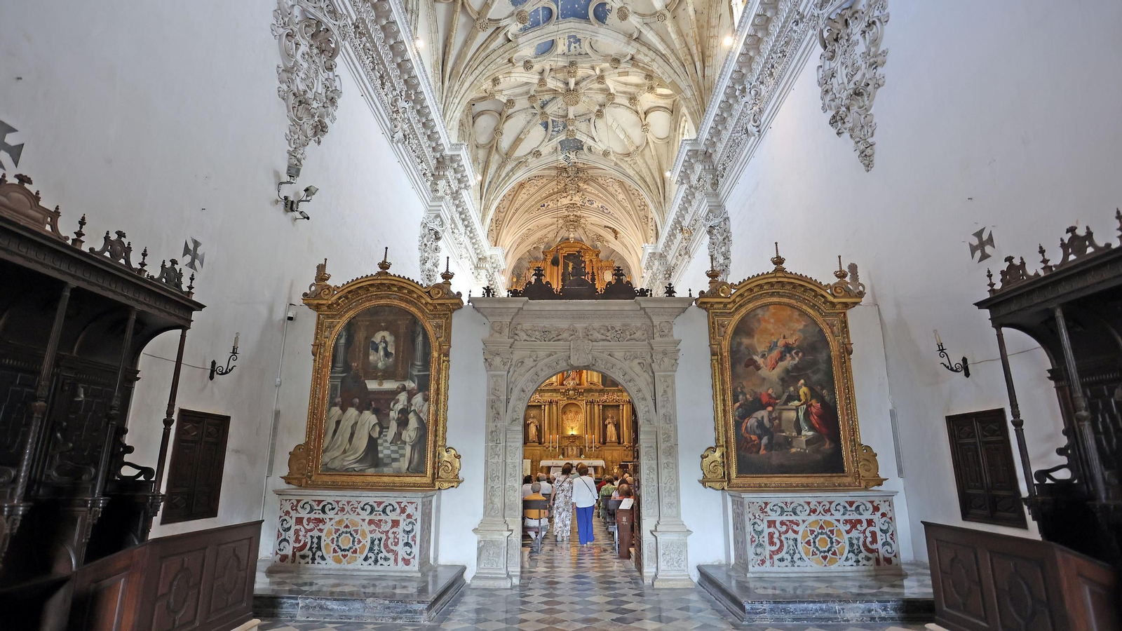 Imágenes de la misa de bienvenida a las hermanas Carmelitas en La Cartuja de Jerez