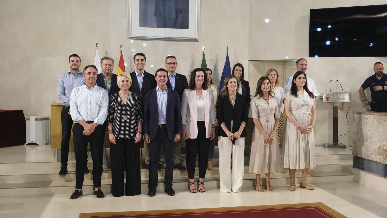 Imágenes del reparto de competencias en las concejalías del Ayuntamiento de Almería