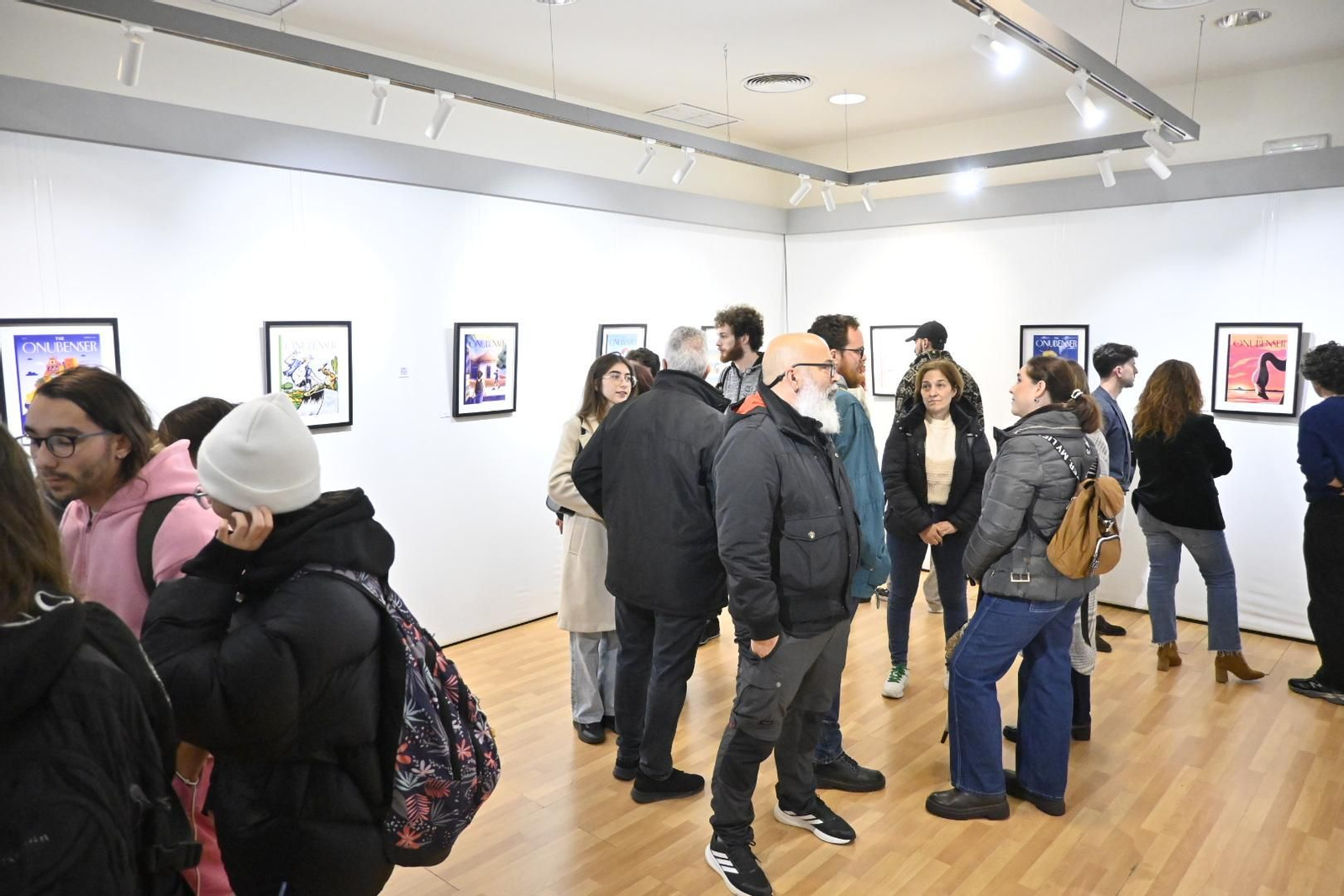 Imágenes de la inauguración de la exposición 'The Onubenser 2025' en Huelva