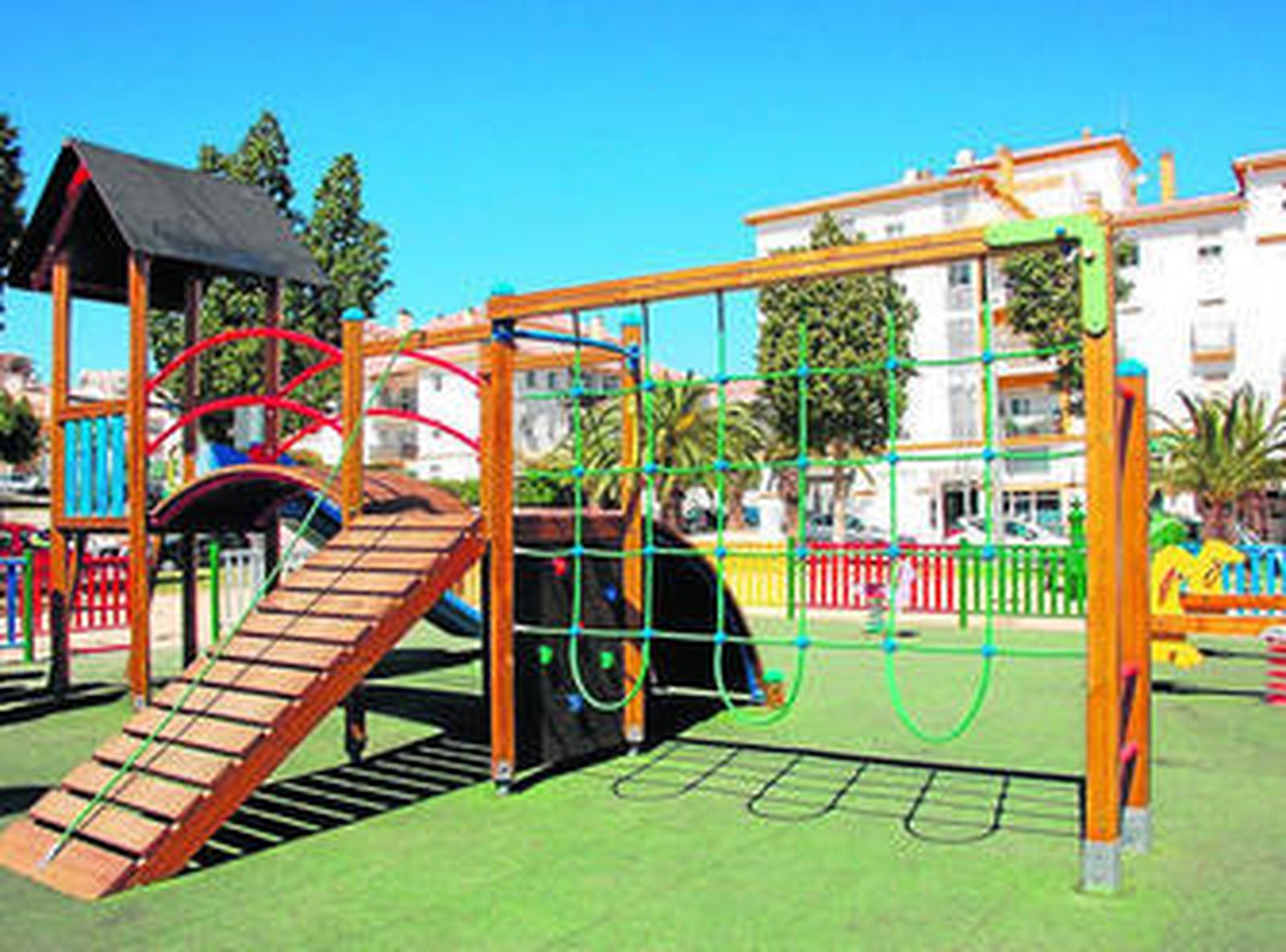 Un parque infantil de Vélez-Málaga.