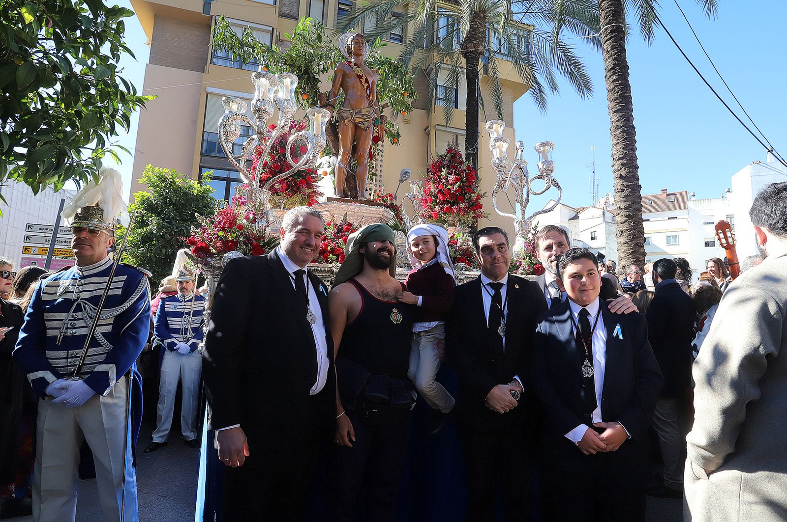 Imágenes del ambiente en la procesión de San Sebastián