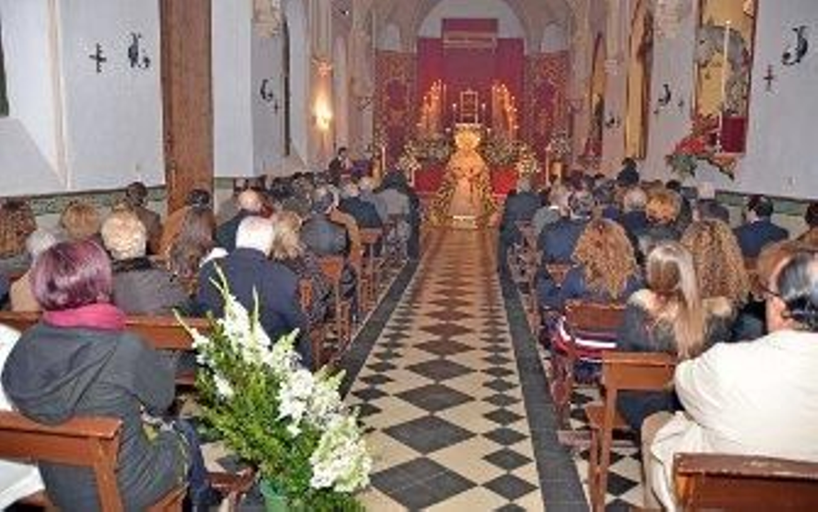 La Borriquita renueva su vocación lasaliana con la ofrenda a La Estrella
