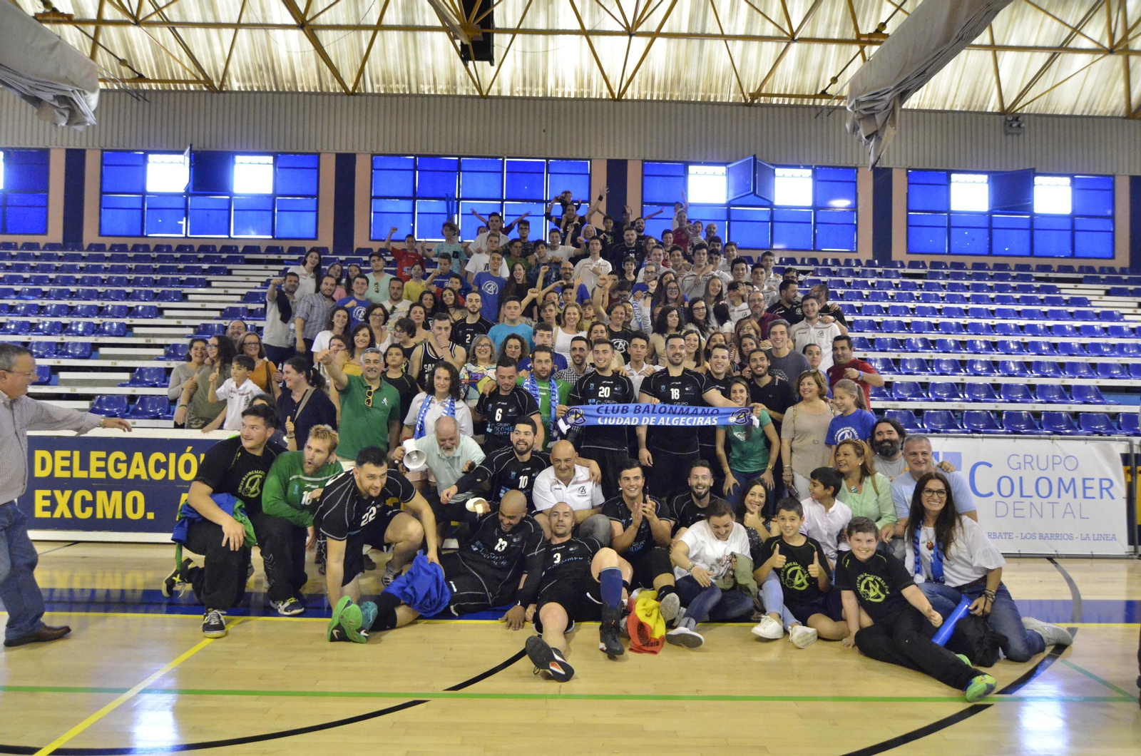 Las imágenes del Colomer Dental-Cobisa