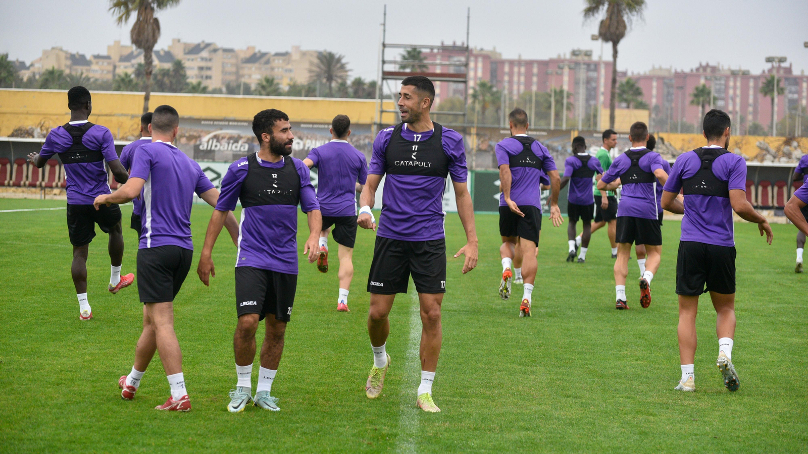 Fotos del primer entrenamiento de Rafa Escobar como entrenador de la Balona