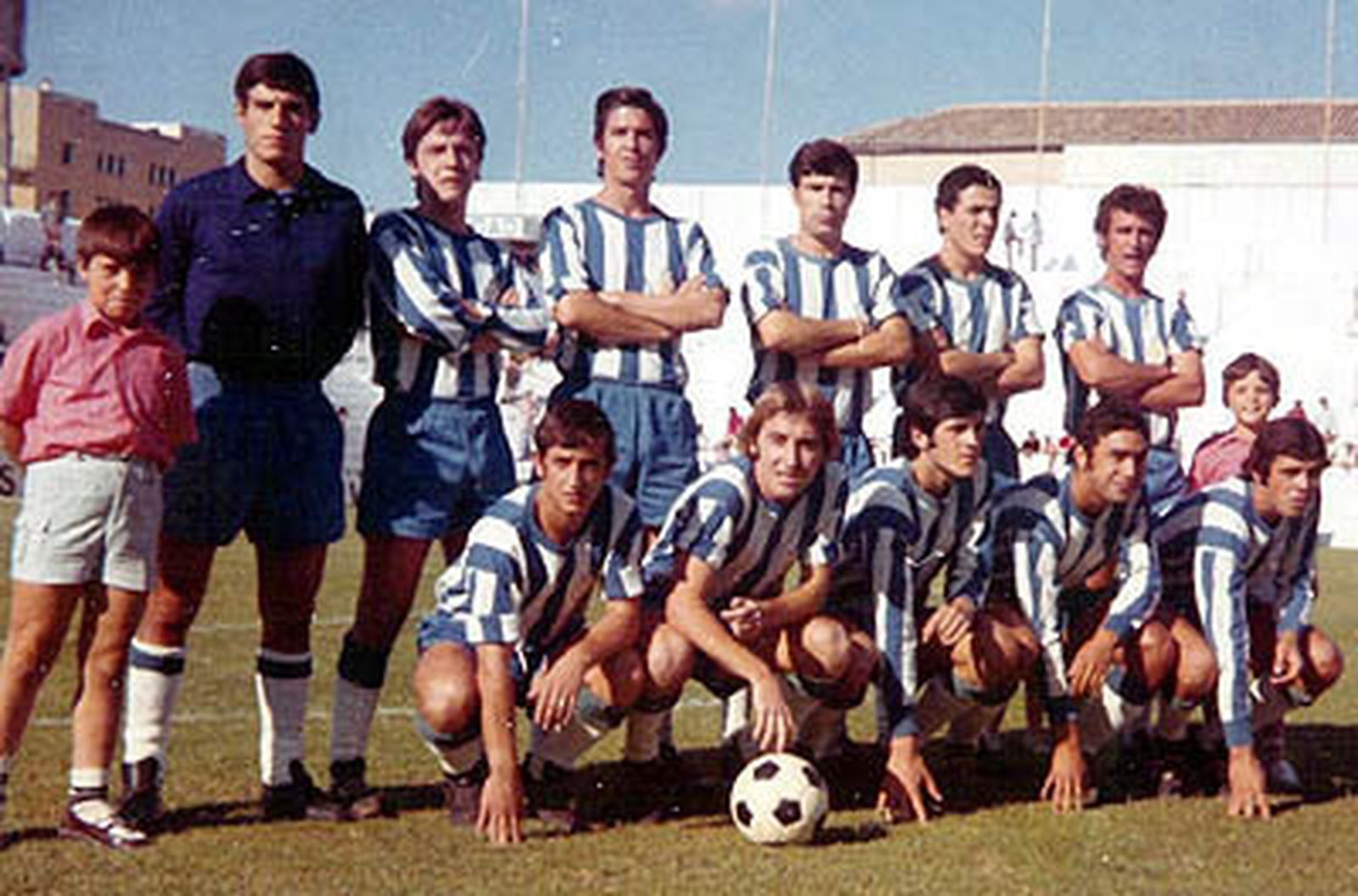 Una alineación del Recreativo en la temporada 1972-73 en Los Cármenes.