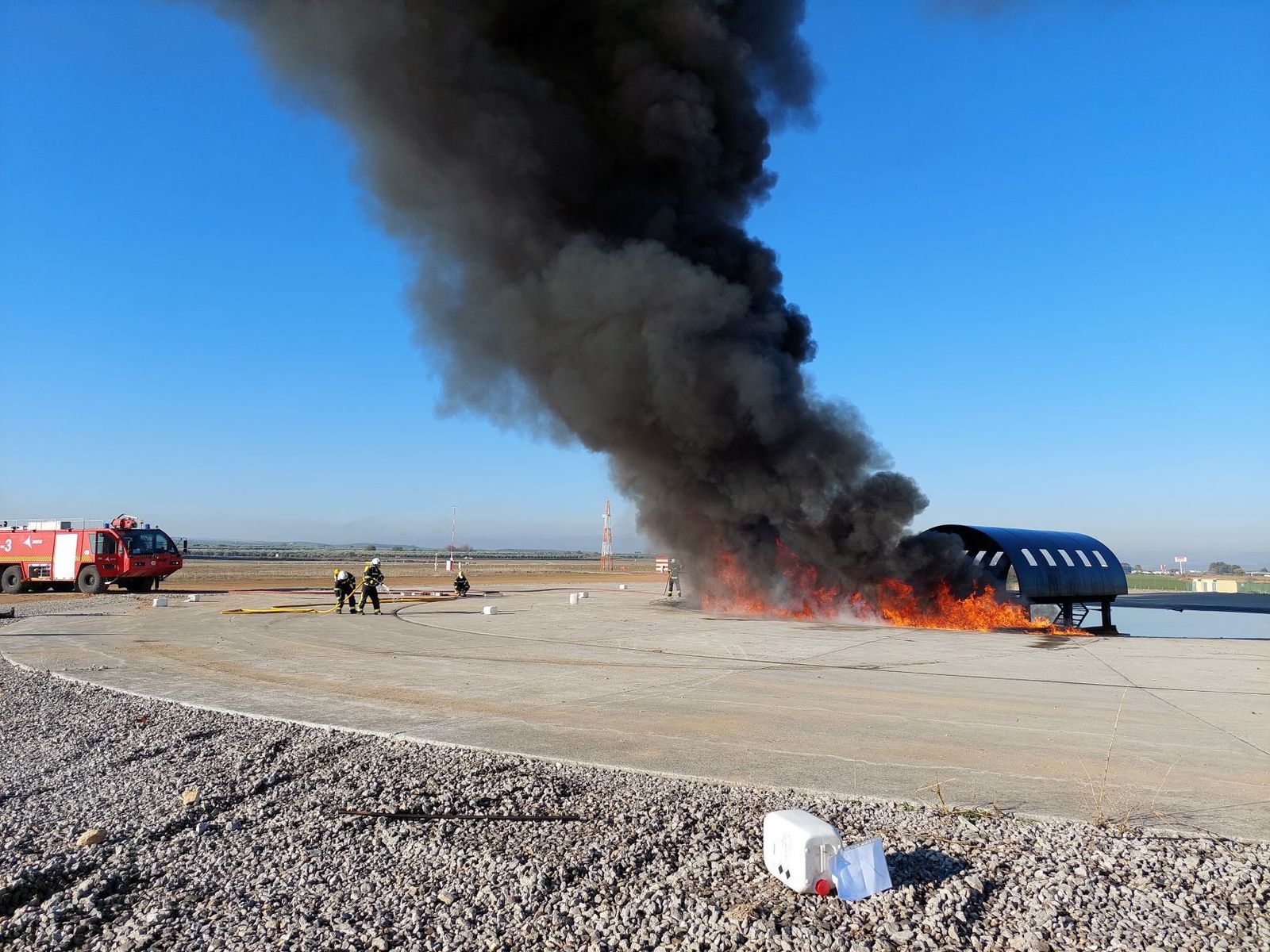 Así ha sido el simulacro de accidente aéreo en el Aeropuerto de Granada