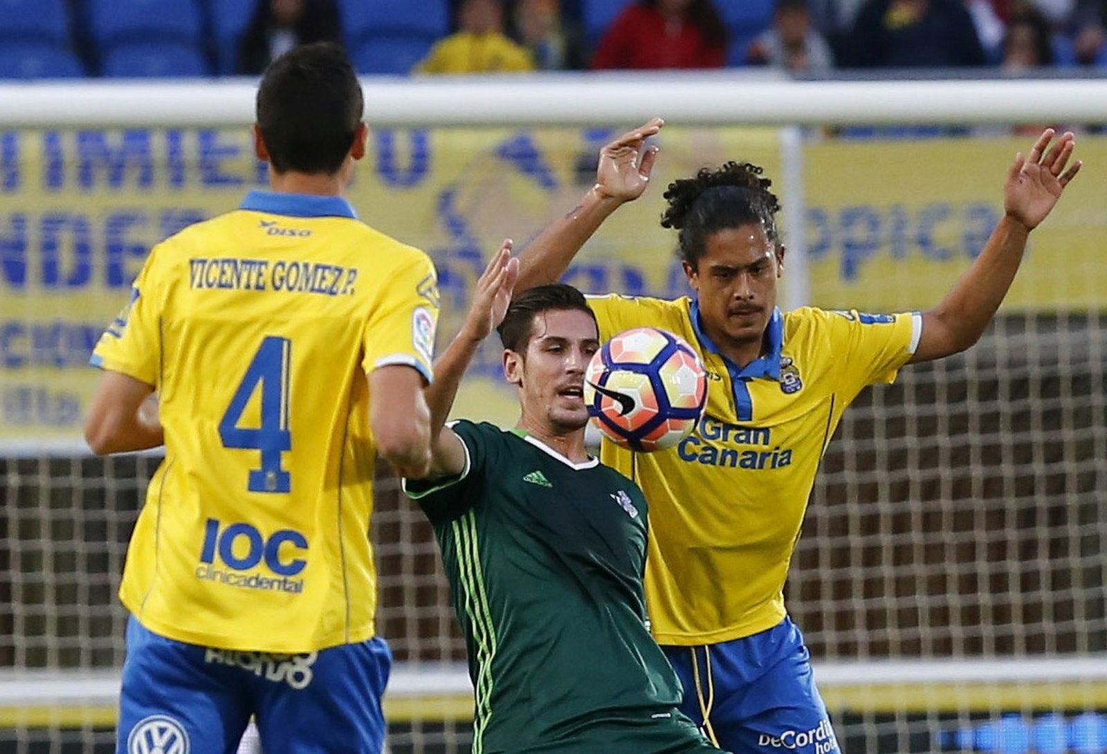 Alex Alegría, en un partido del Betis en Las Palmas.