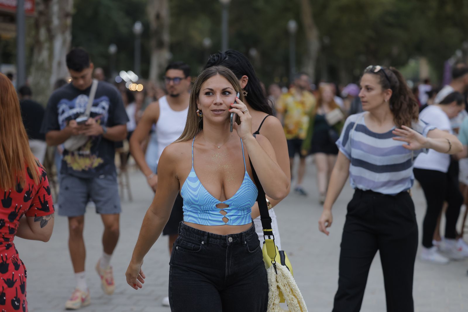 Búscate en las fotos del concierto de Bizarrap