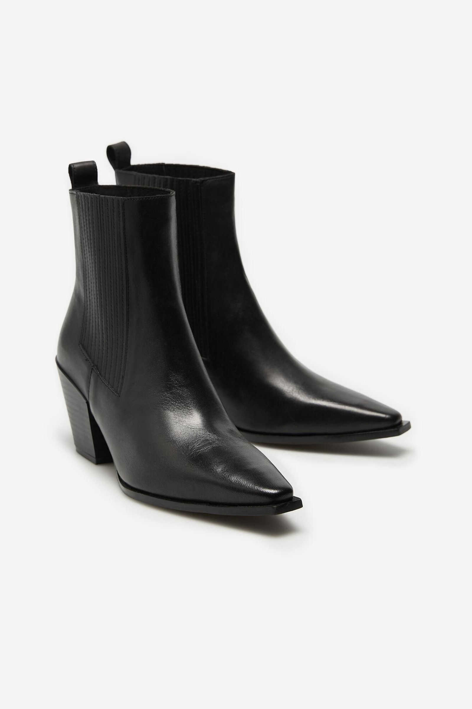 Botines de Cortefiel.