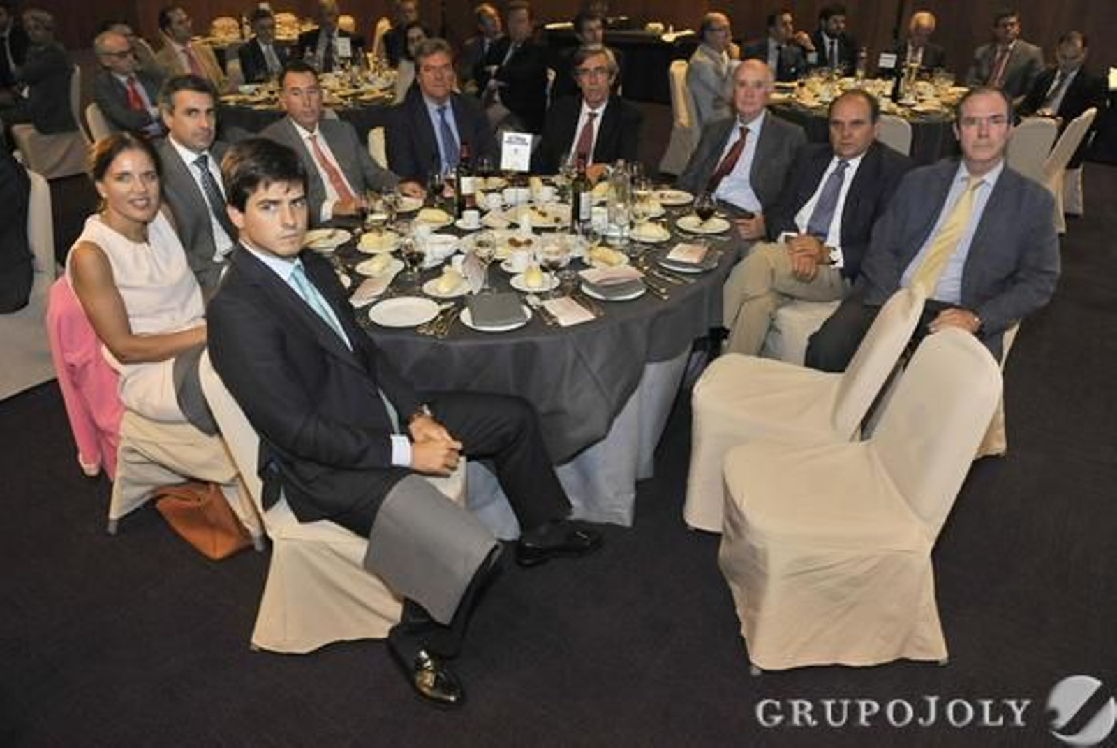 Beltrán Álvarez, Victoria Herrera, Gonzalo Guillén, Antonio Gallego, Francisco Javier de Aspe, Alfredo Álvarez, José Luis Barrero, Alfredo García y Manuel Clavero Ternero. / Fotos: Juan Carlos Vázquez y Belén Vargas