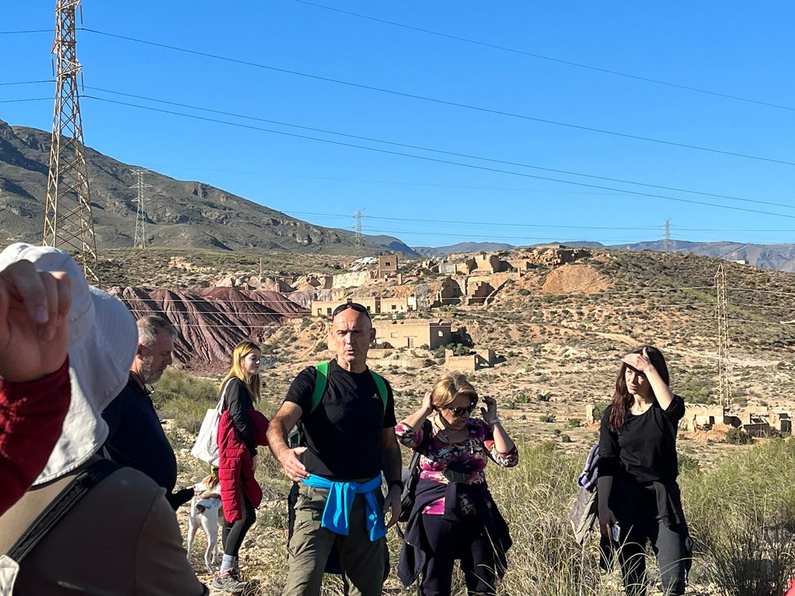 Imagen de archivo de una ruta en una edición anterior de la Semana de Arqueología e Historia de Benahadux.