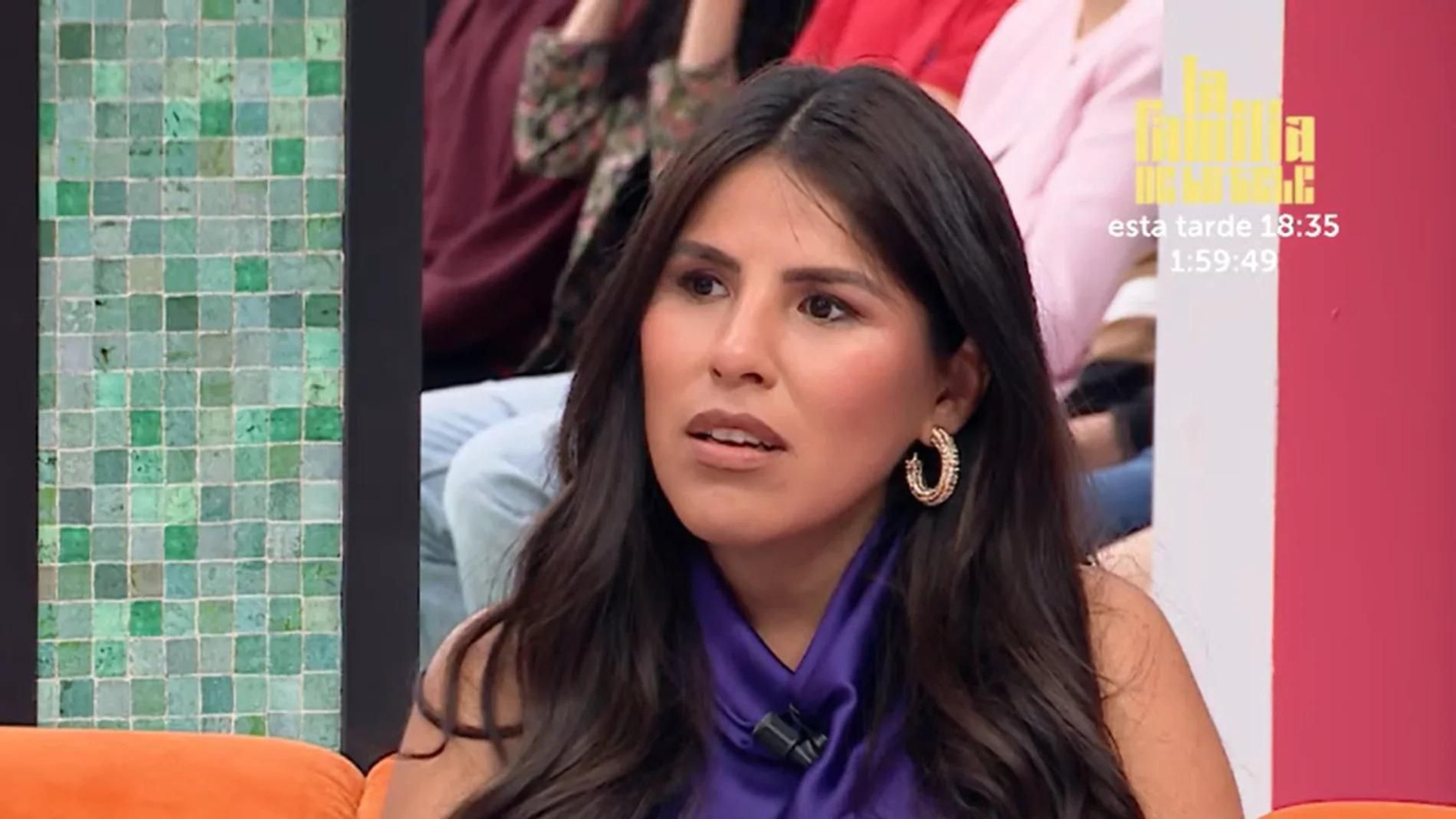 Isa Pantoja ha opinado sobre las sonadas ausencias de su familia en la comunión de la hija de Kiko Rivera e Irene Rosales. Isa Pantoja ha opinado sobre las sonadas ausencias de su familia en la comunión de la hija de Kiko Rivera e Irene Rosales.