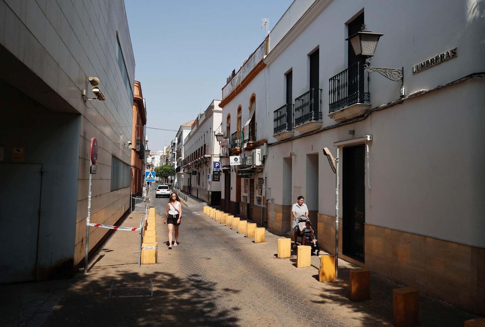 Vista de la calle Lumbreras, que está igual que hace 25 años, pero con pisos turísticos.