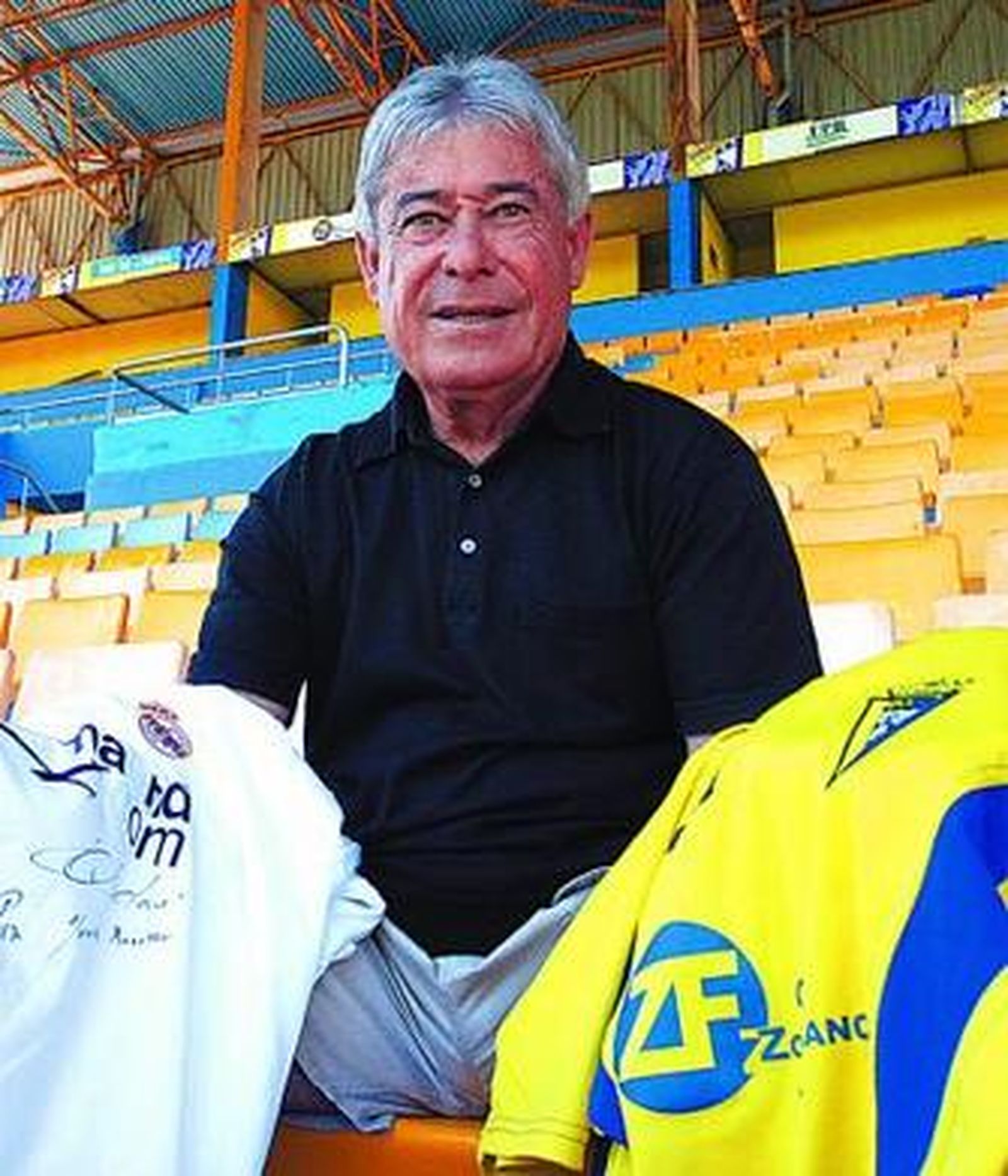 Manolín Bueno tiene pasado cadista y madridista.