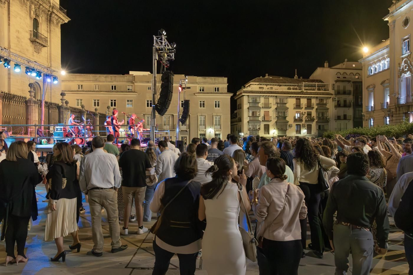 La celebración de la Noche en Blanco, en imágenes