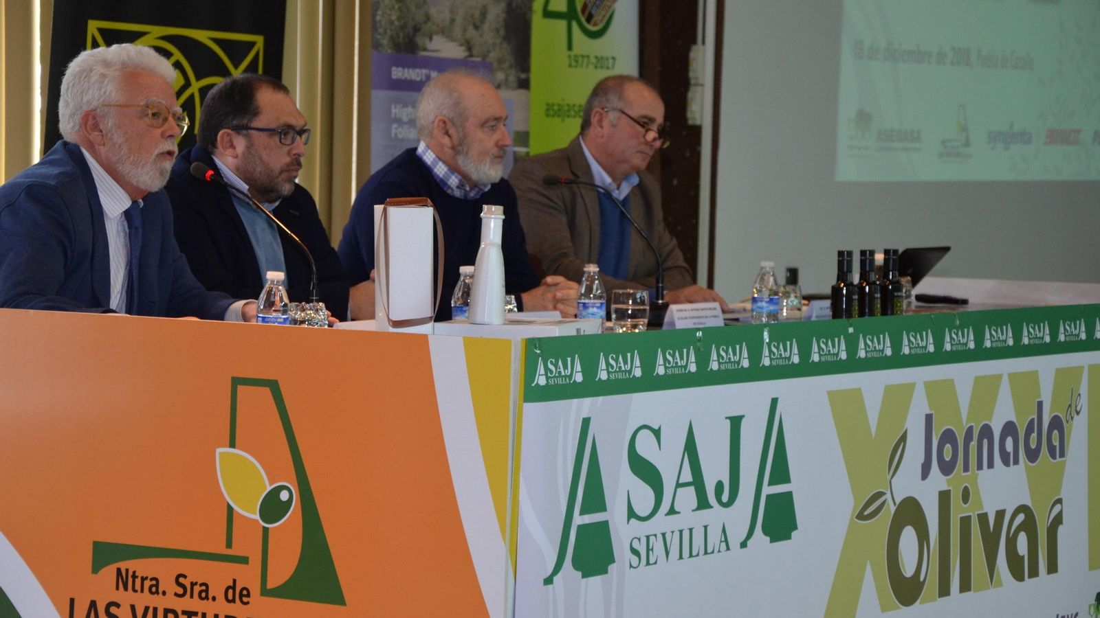 Mesa inaugural de la XXVI Jornada del Olivar de Asaja-Sevilla