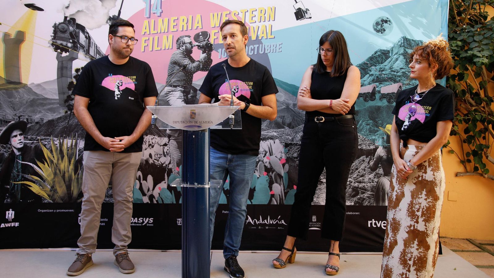 Acto de presentación de una nueva edición del Almería Western Film Festival.