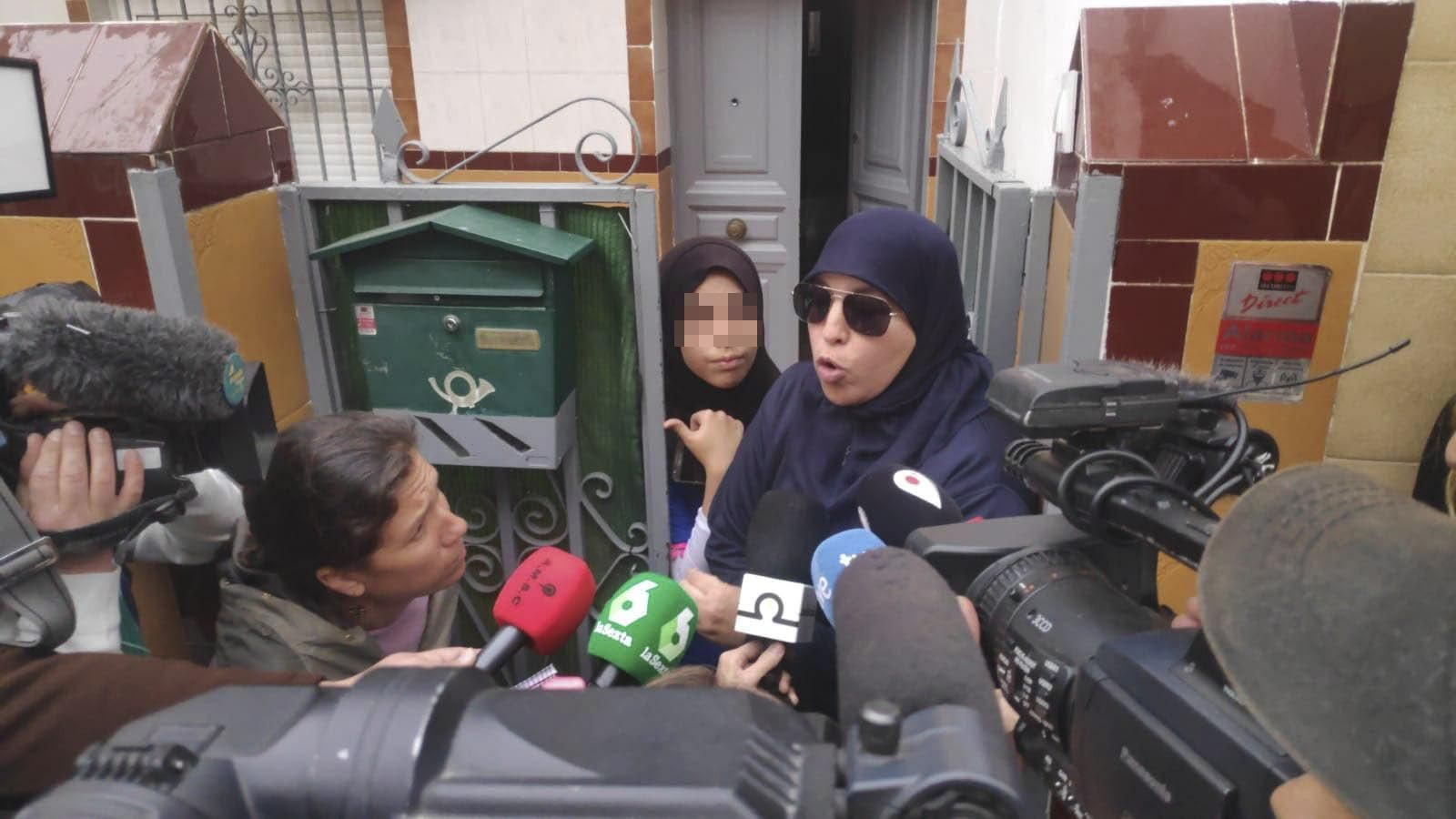 La madre del detenido: "Mi hijo está limpio, lo juro por Dios"