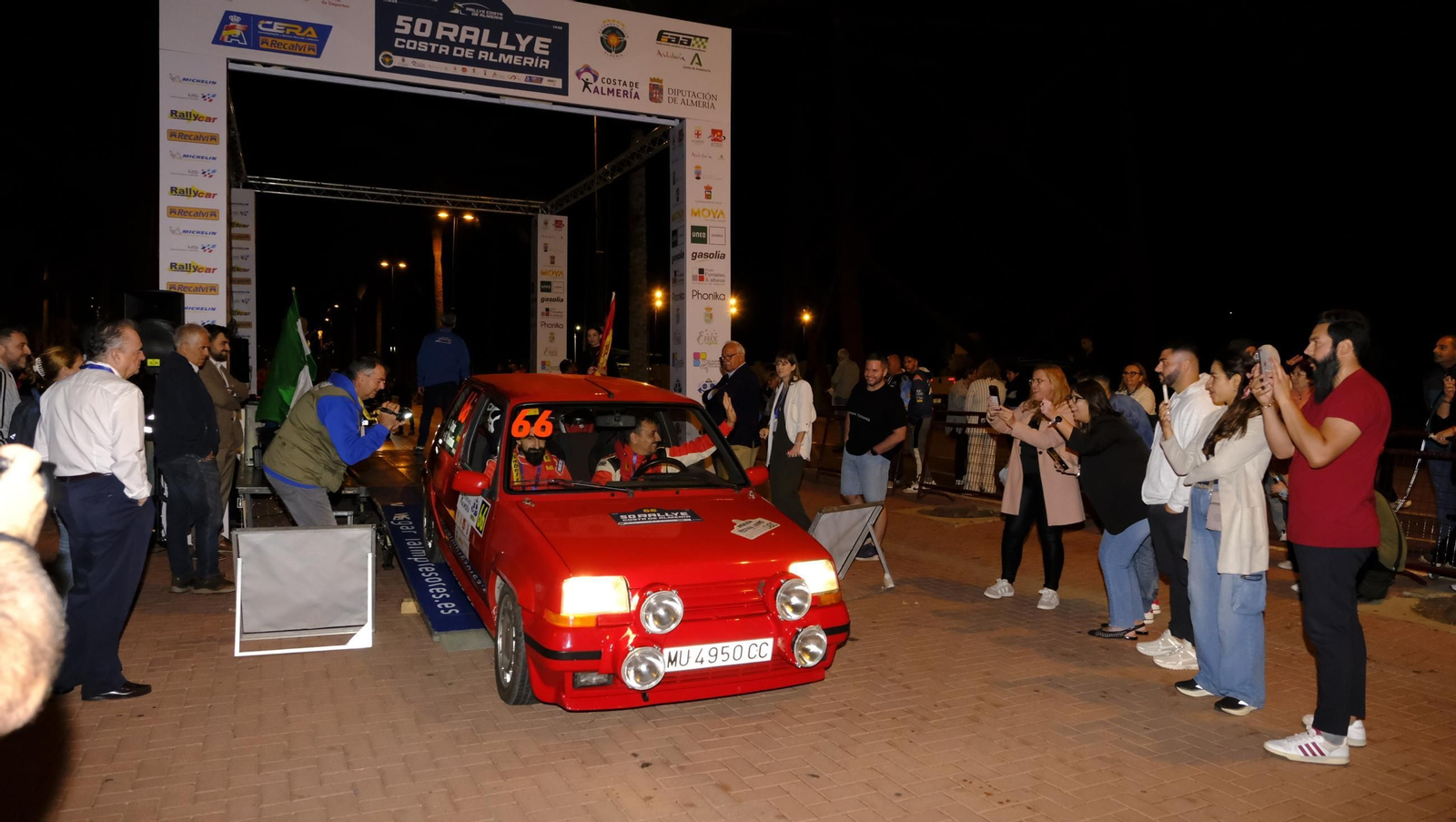 La salida de la 50 edición del Rallye Costa de Almería, en imágenes