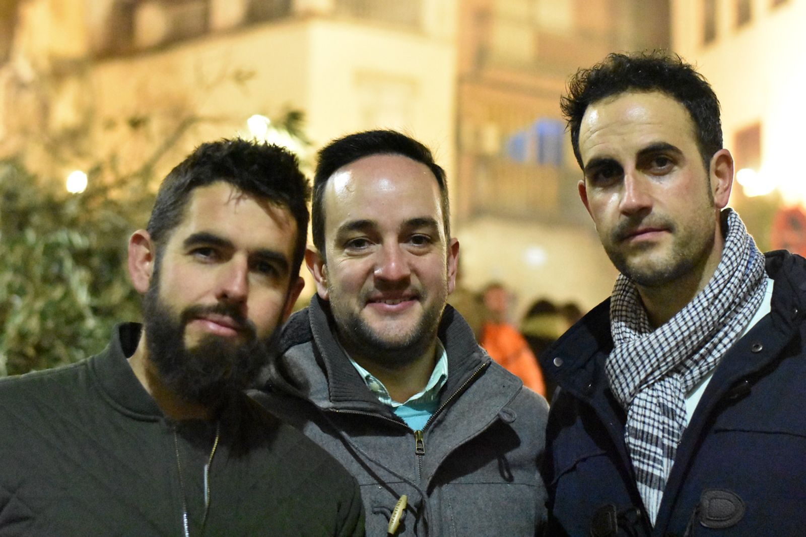 Jaén brilla y disfruta al fuego de las lumbres de San Antón