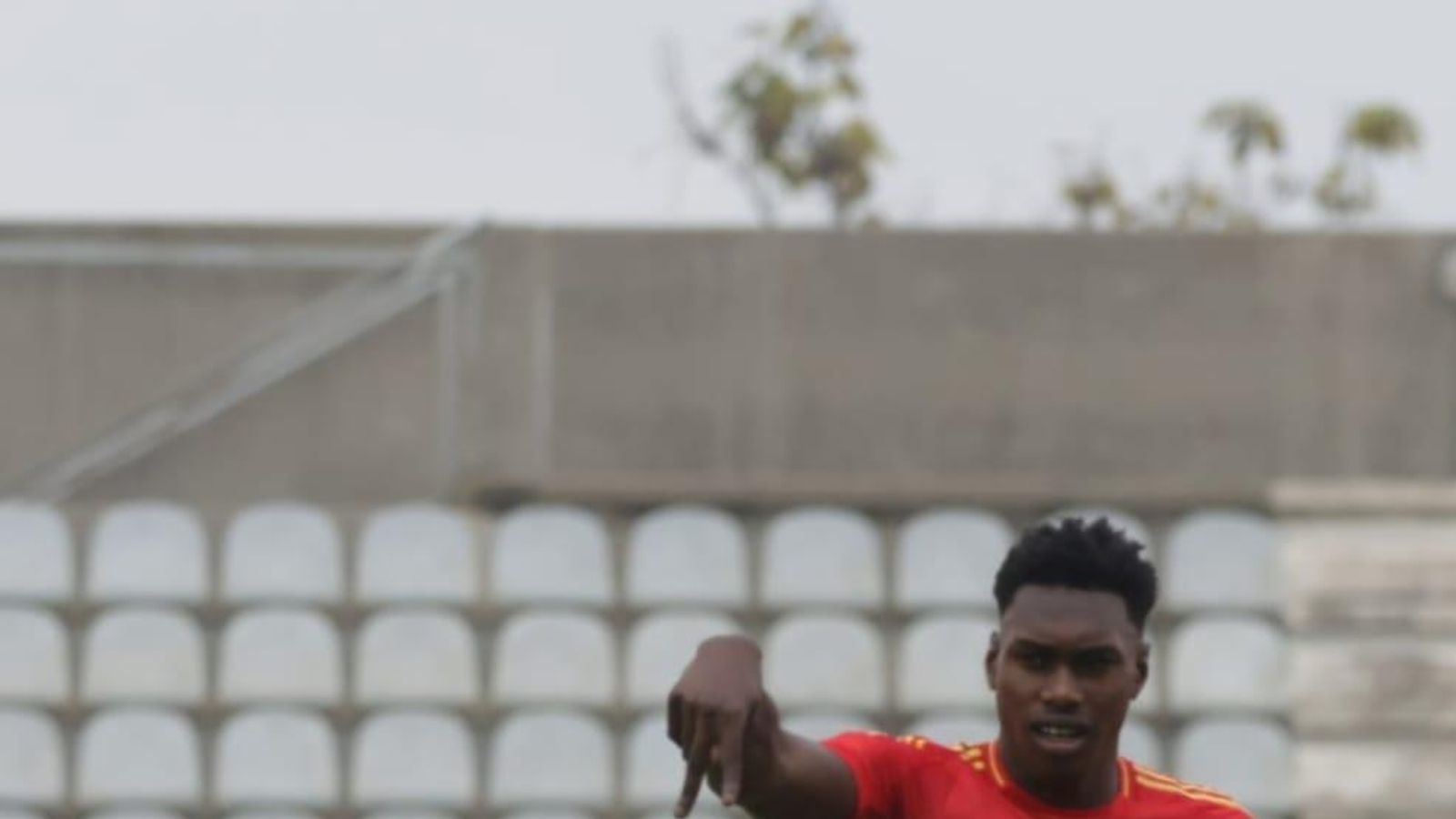 Roberto, debut y gol con España sub 21