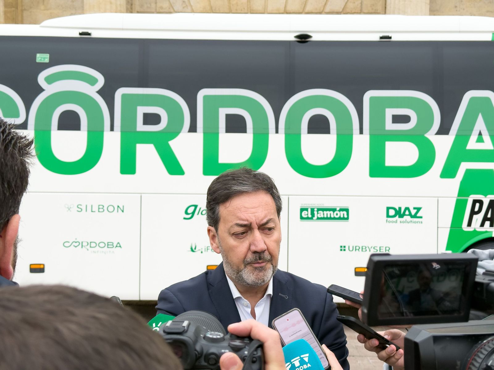 Las mejores fotos de la presentación del nuevo autobús del Córdoba CF